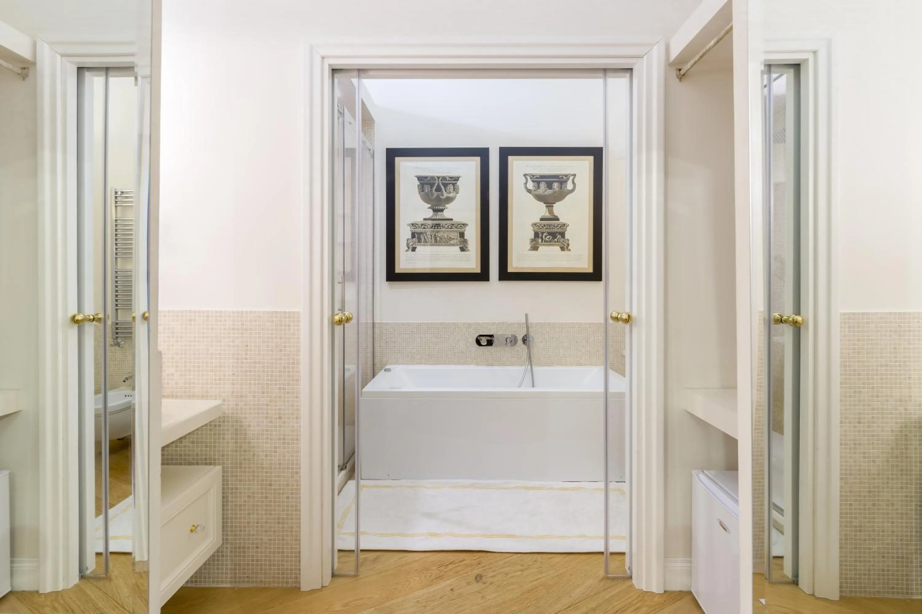 Hot Tub in StarHome Pantheon