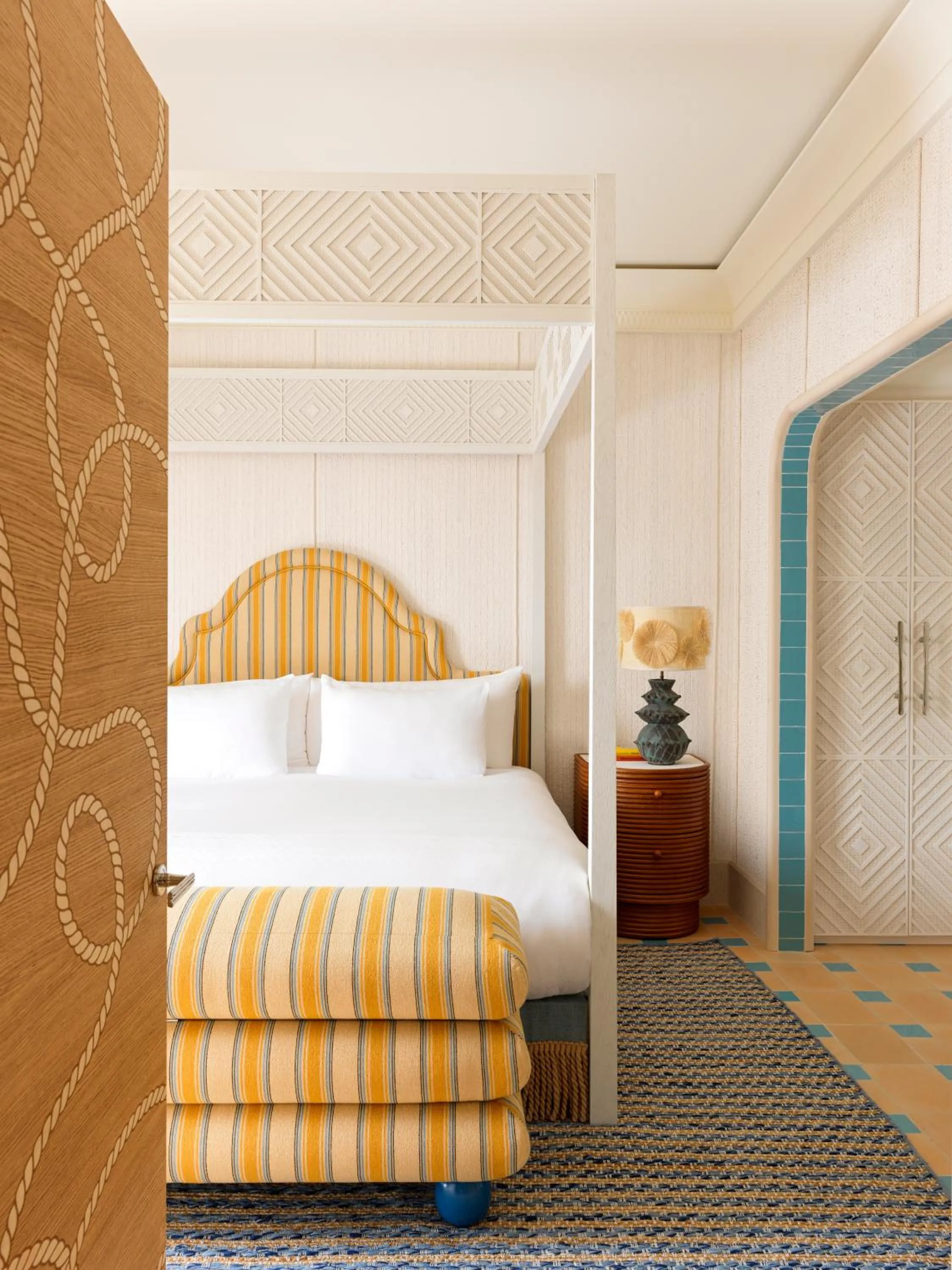 Bedroom, Bed in Hotel Byblos Saint-Tropez