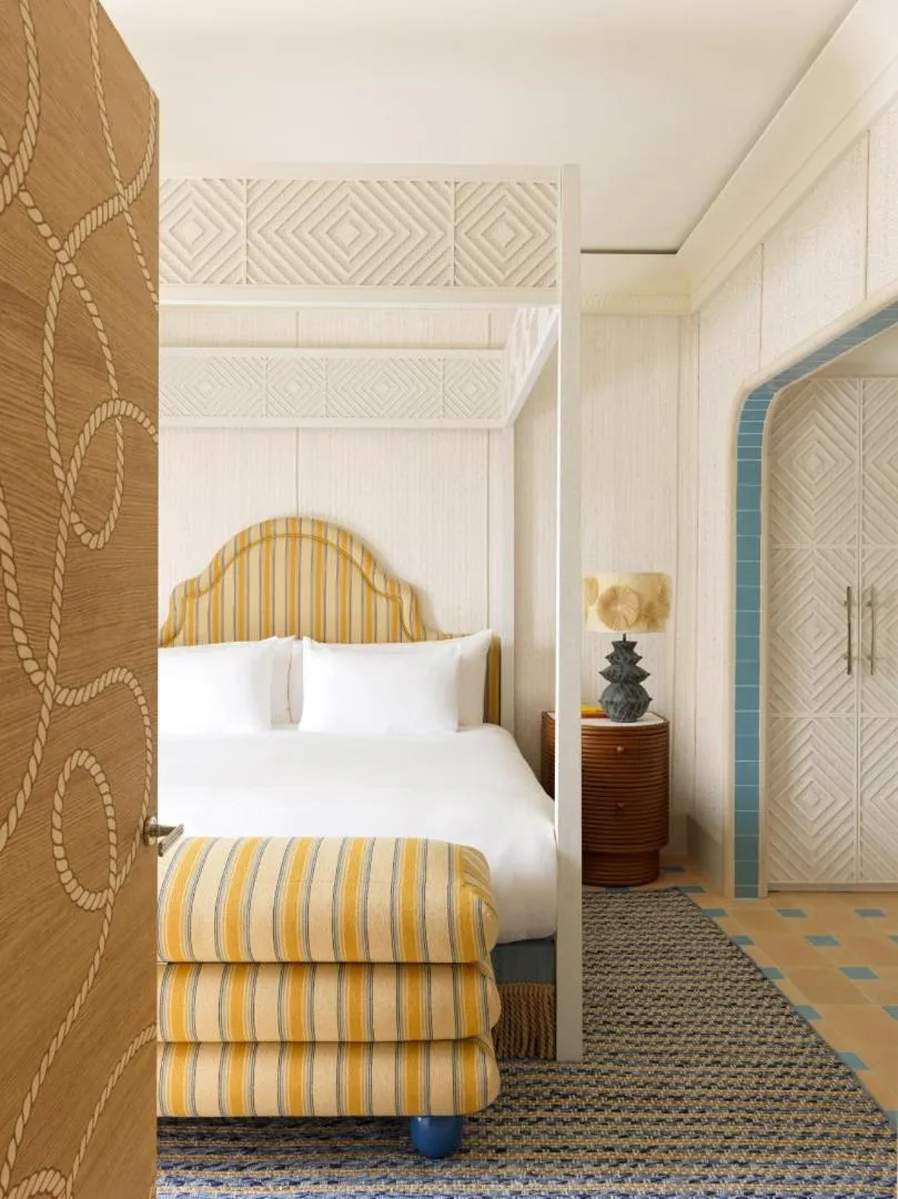 Bed in Hotel Byblos Saint-Tropez