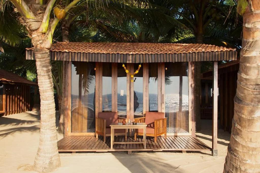 Balcony/Terrace in Dunhill Beach Resort