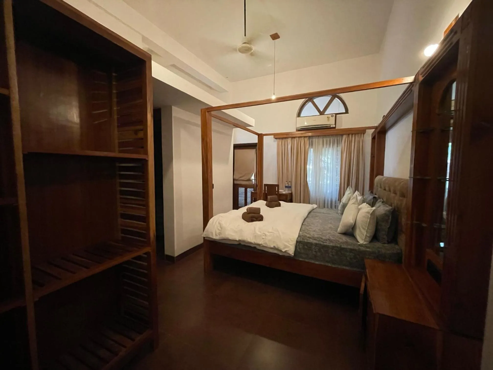 Photo of the whole room, Bed in Dunhill Beach Resort