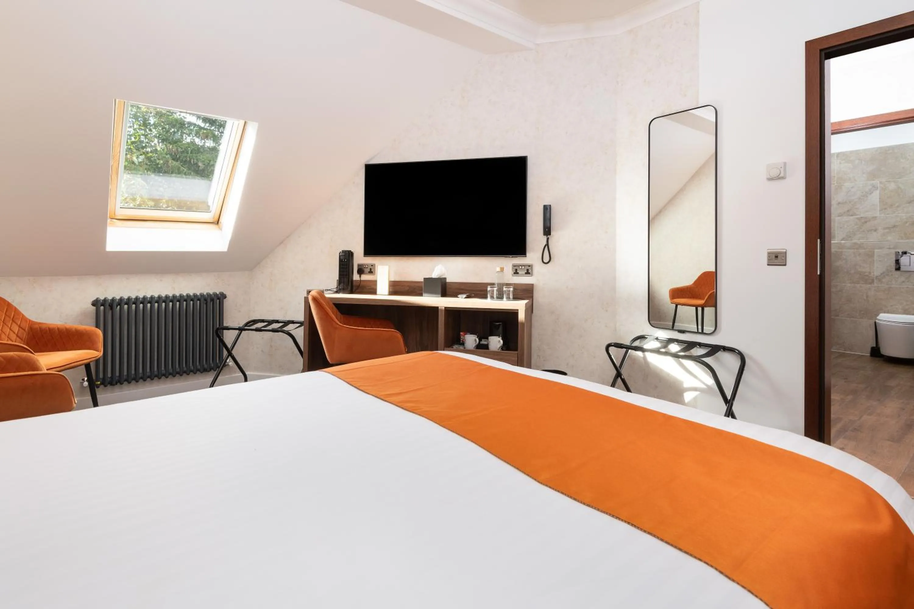 Bedroom, Bed in Westlands of Pitlochry