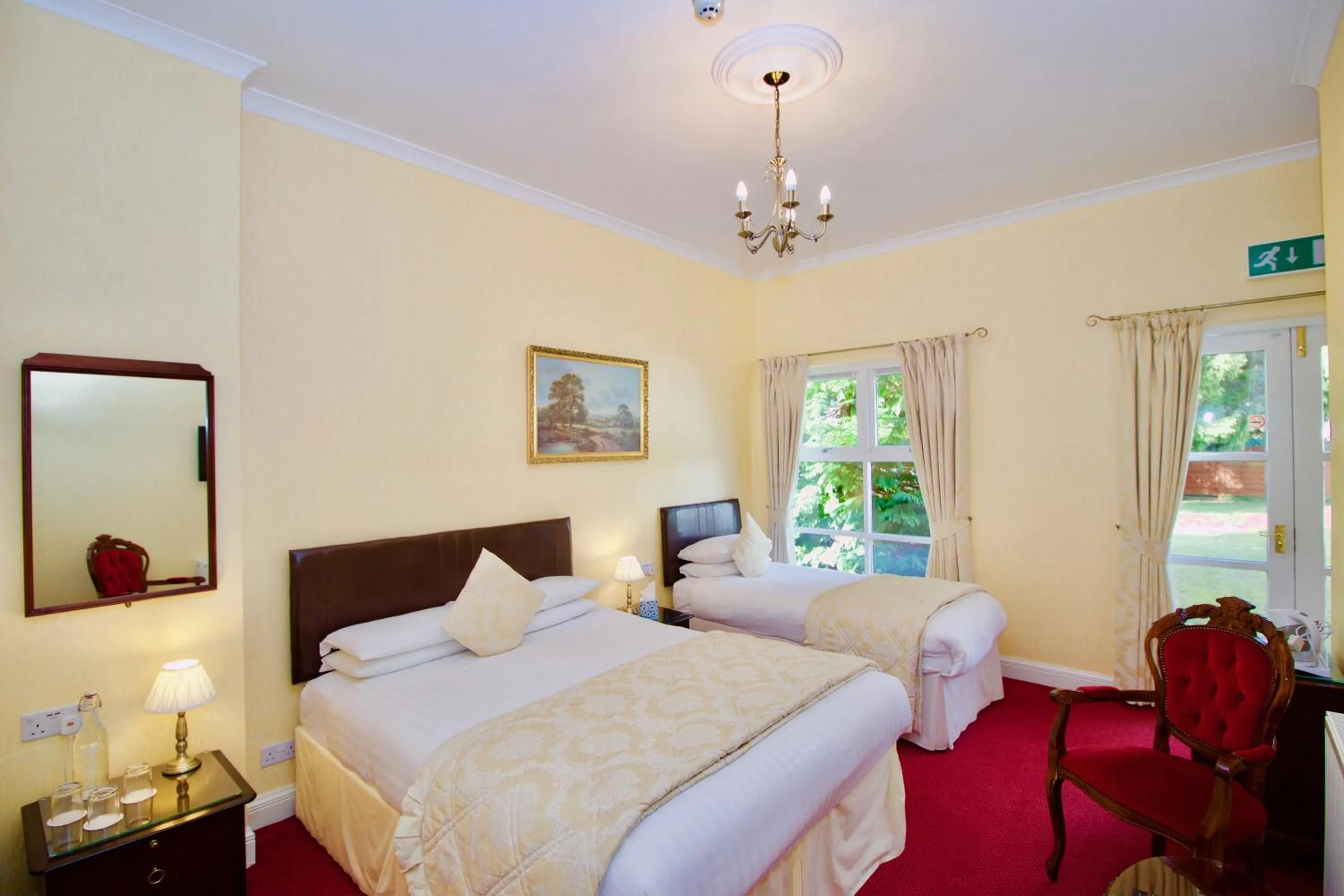 Photo of the whole room, Bed in Westlands of Pitlochry