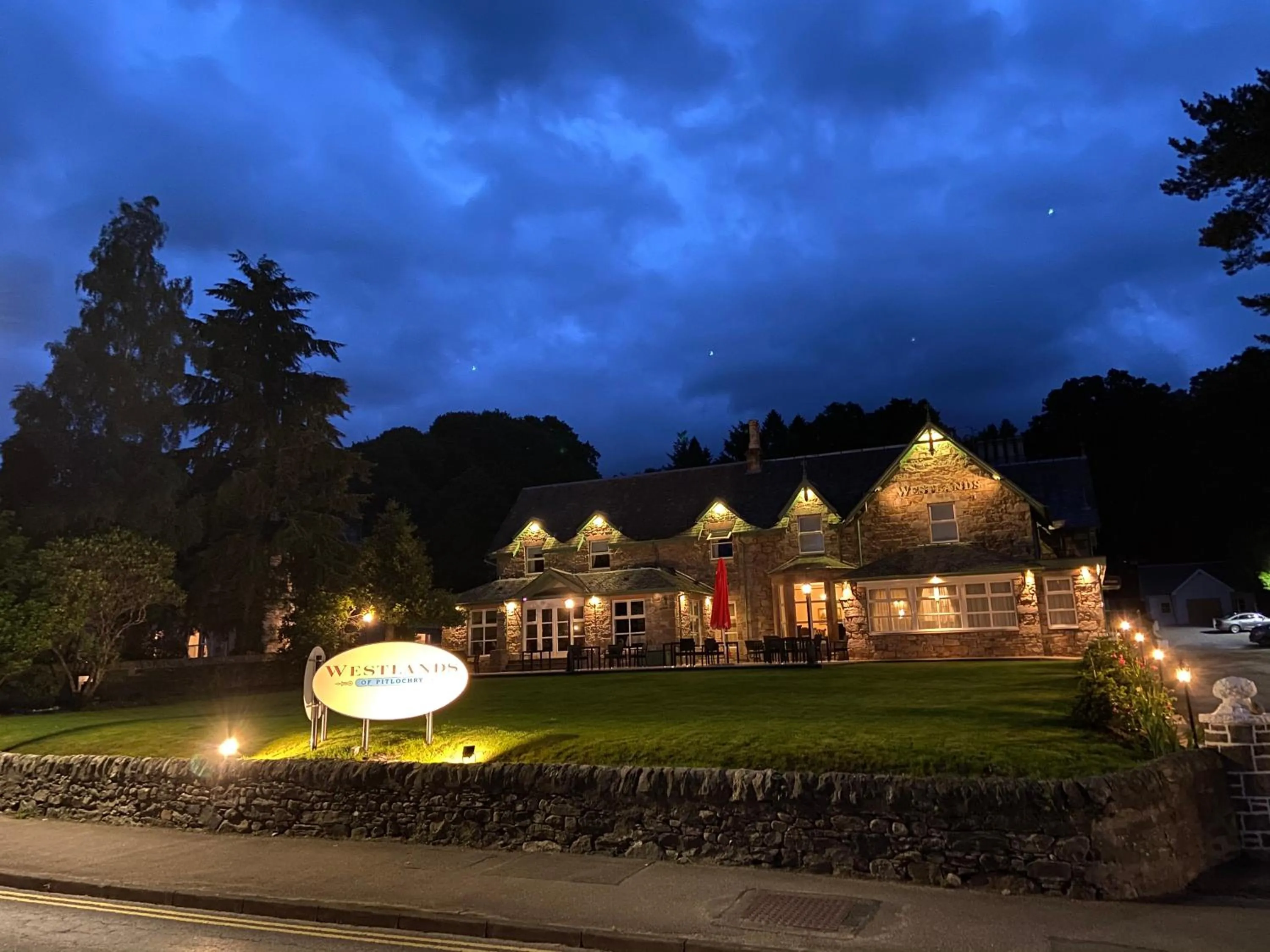 Property building in Westlands of Pitlochry