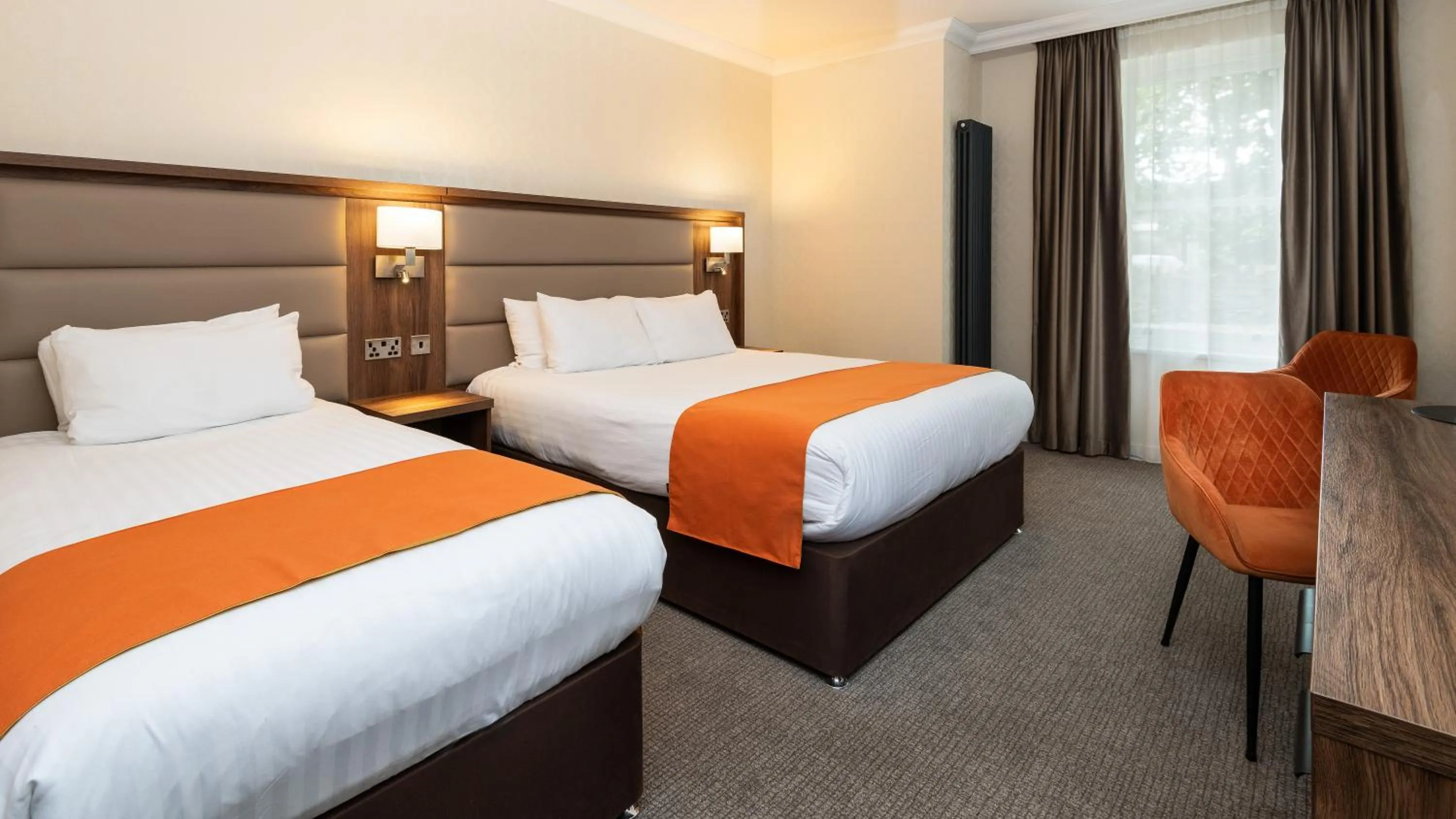 Bedroom, Bed in Westlands of Pitlochry