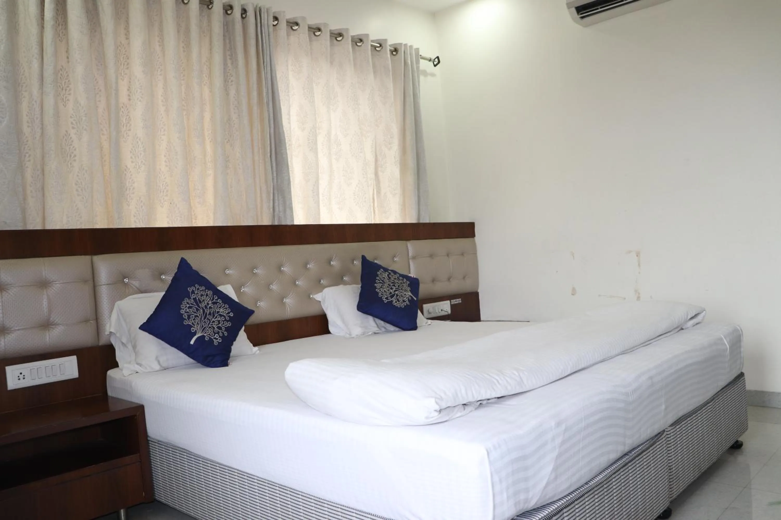 Bed in Hotel Sai Shubham