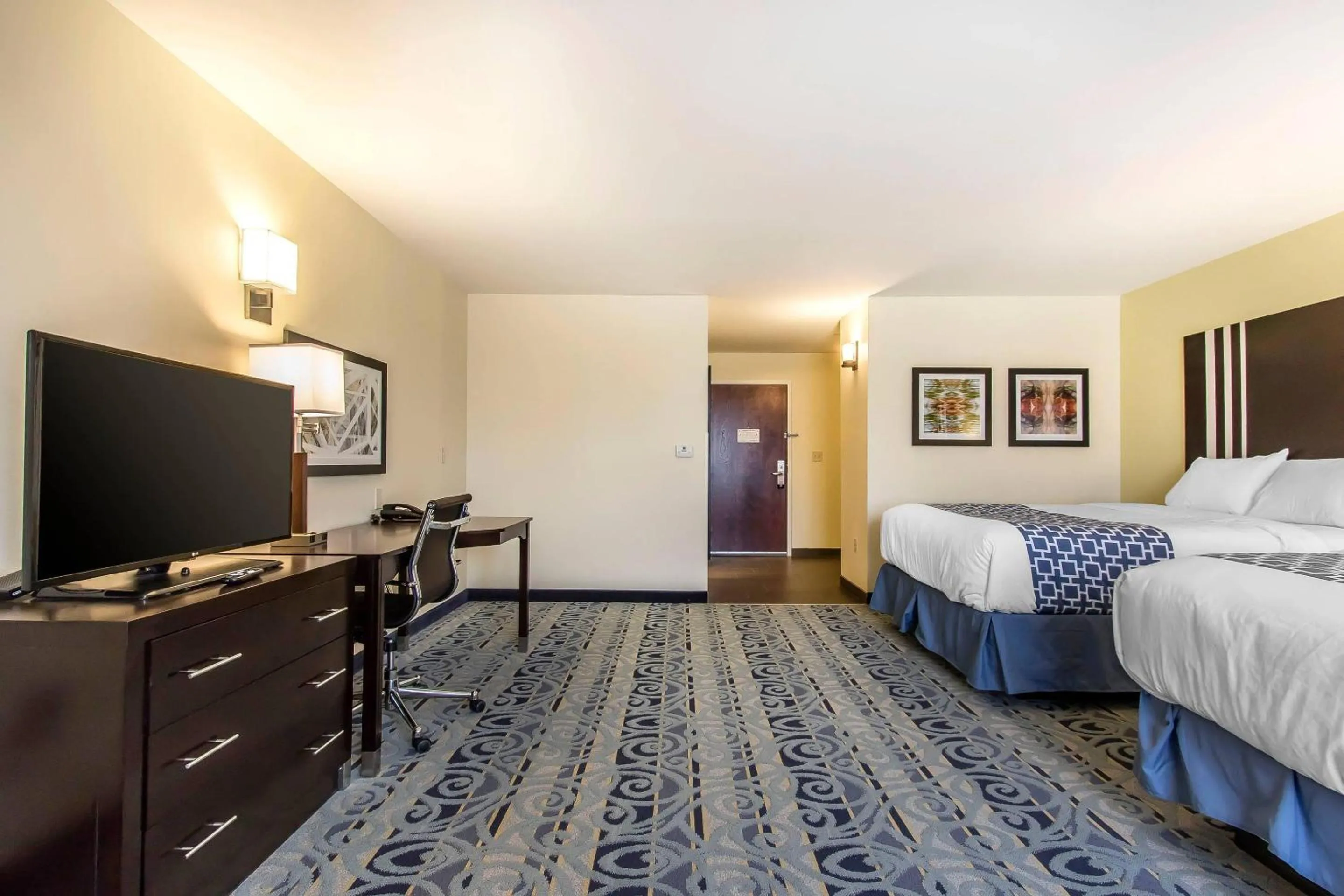 Bedroom, Bed in Suburban Studios Donaldsonville - Gonzales