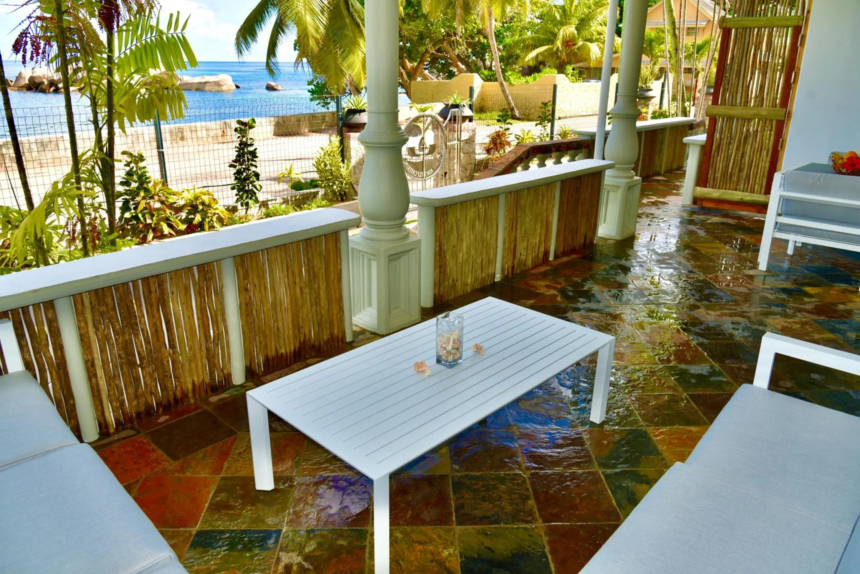 Patio in La Petite Maison and Sea Splash