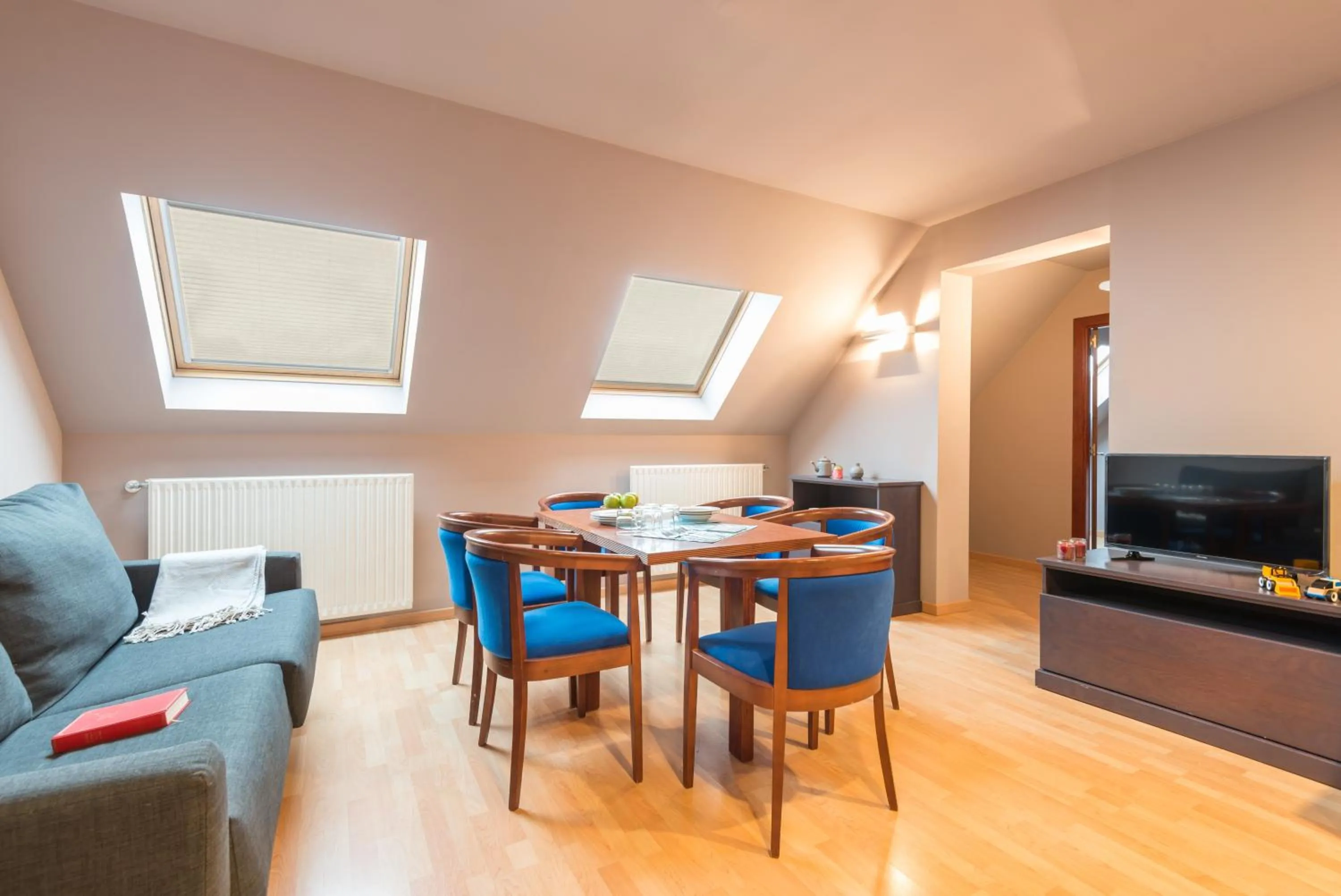 Dining area in Pierre & Vacances Pas de la Casa Alaska