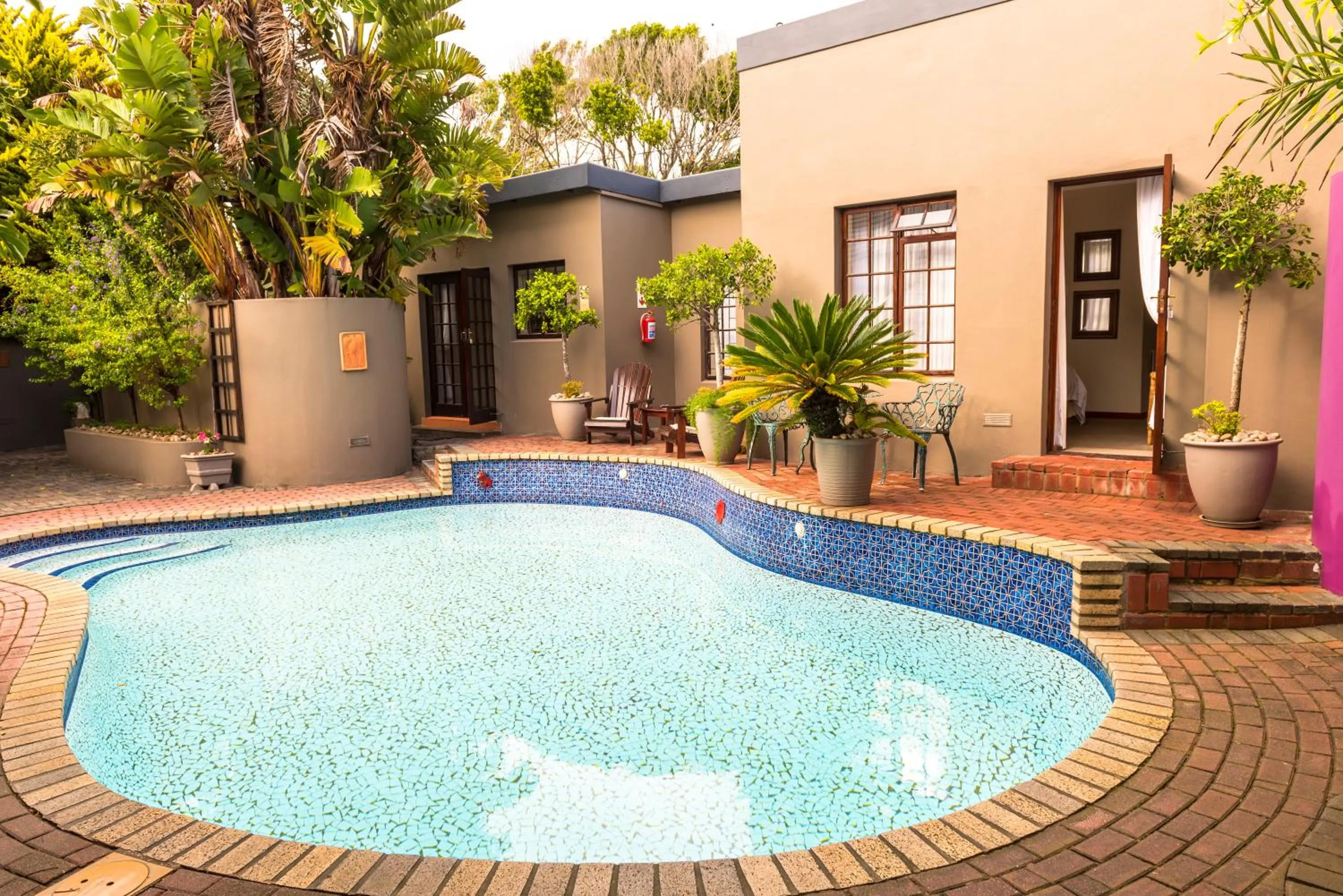 Swimming pool in Kingfisher GuestHouse