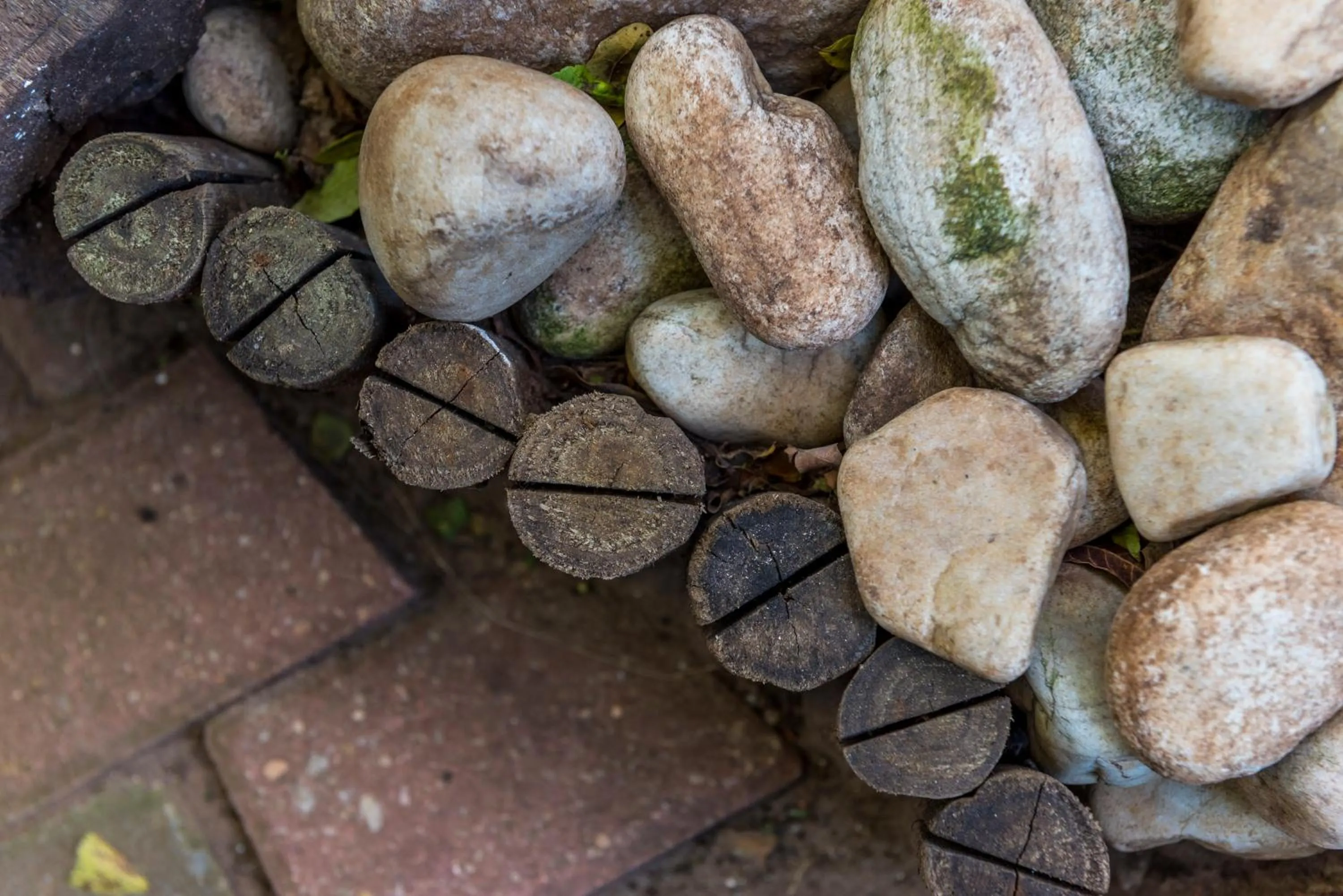Decorative detail in Kingfisher GuestHouse