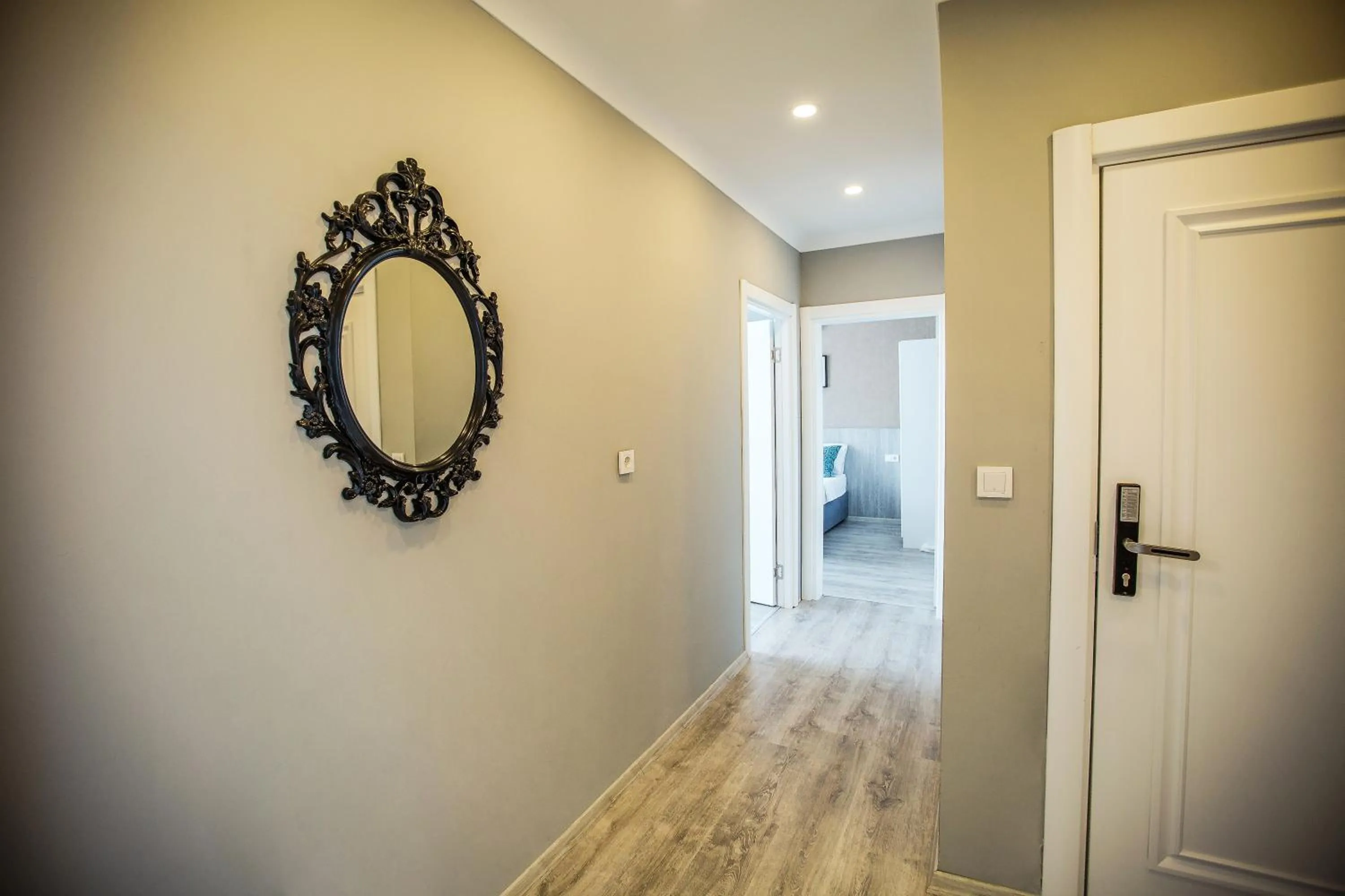 Decorative detail in Doa Suite Hotel