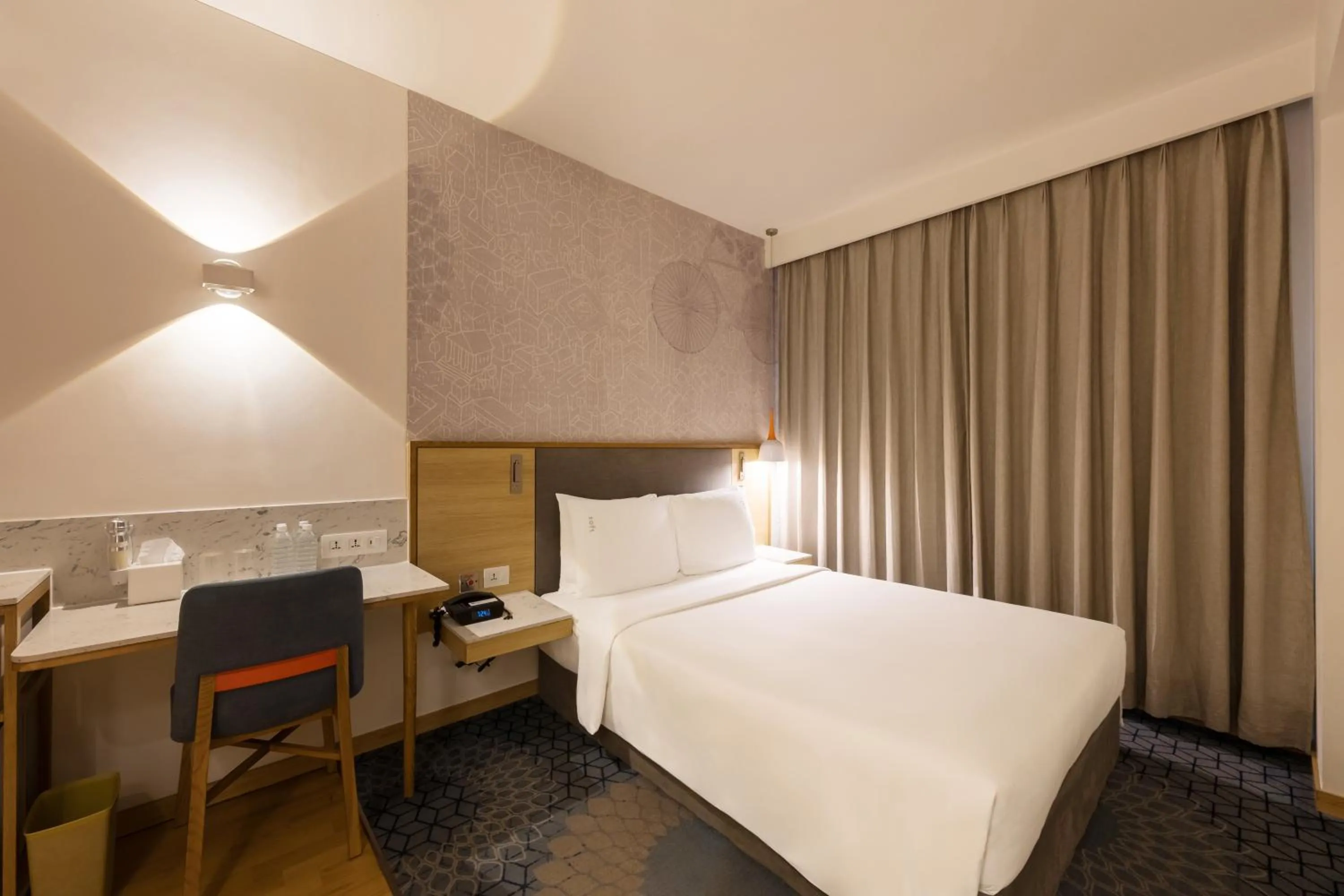 Bedroom, Bed in Holiday Inn Express Chennai OMR Thoraipakkam by IHG