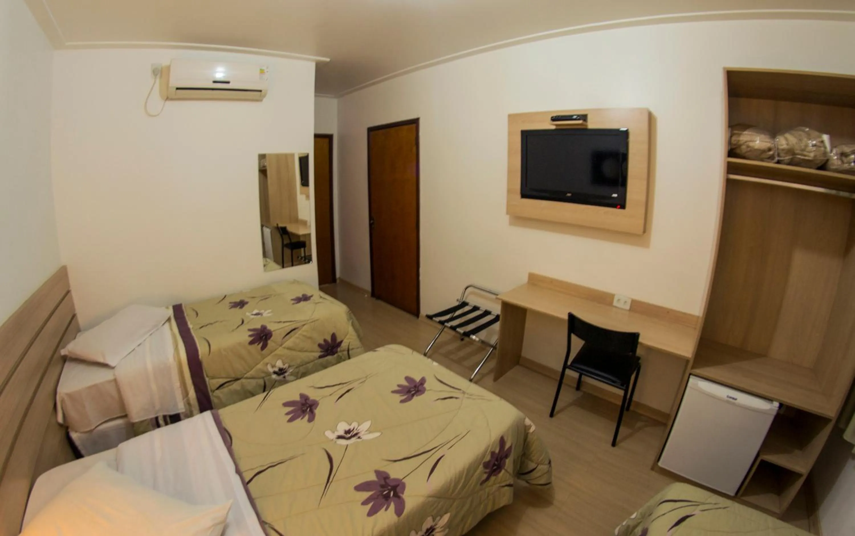 Photo of the whole room, Bed in Hotel Castro Mendes