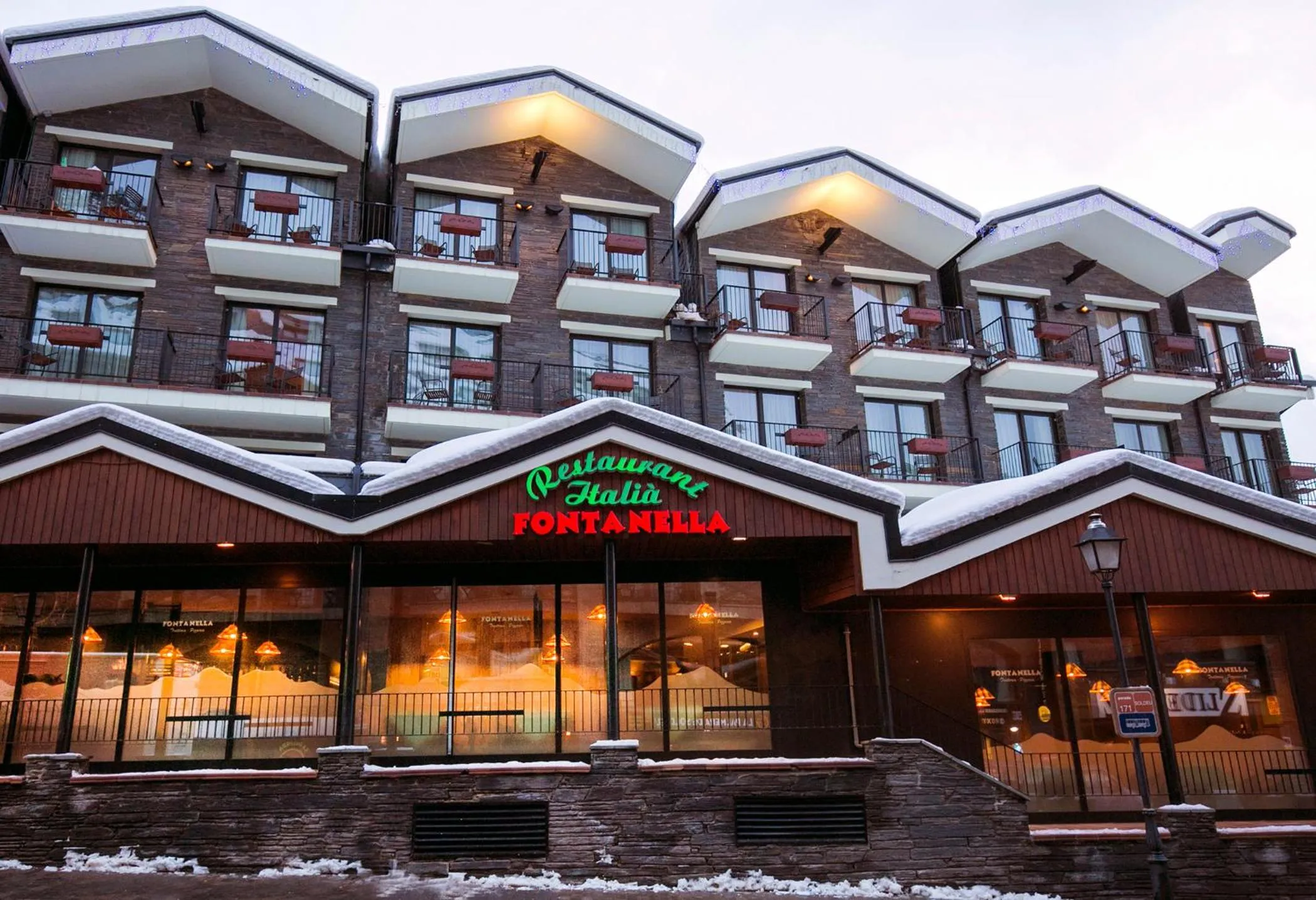 Facade/entrance in Hotel Piolets Soldeu Centre by Nexta