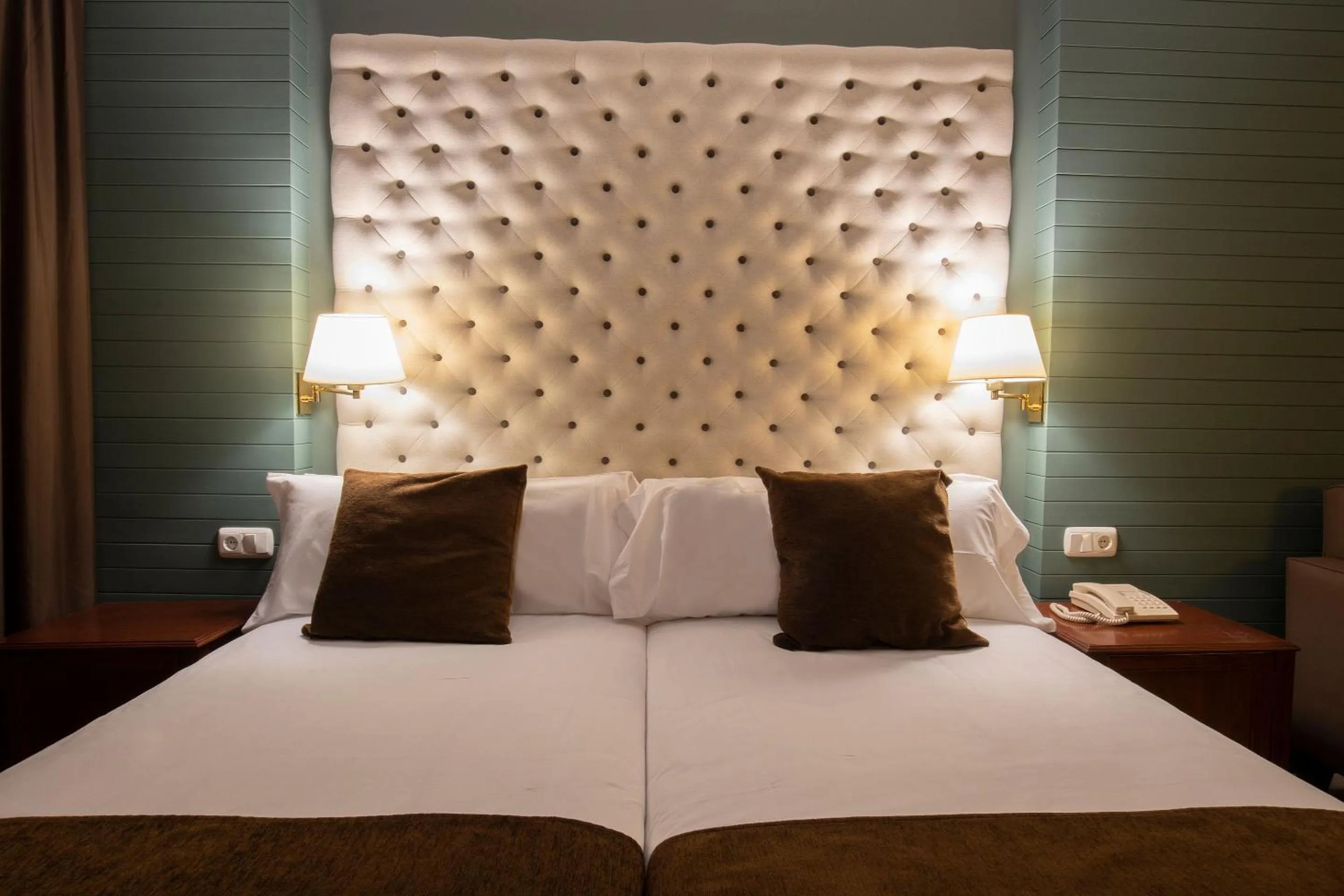 Bed in Hotel Piolets Soldeu Centre by Nexta