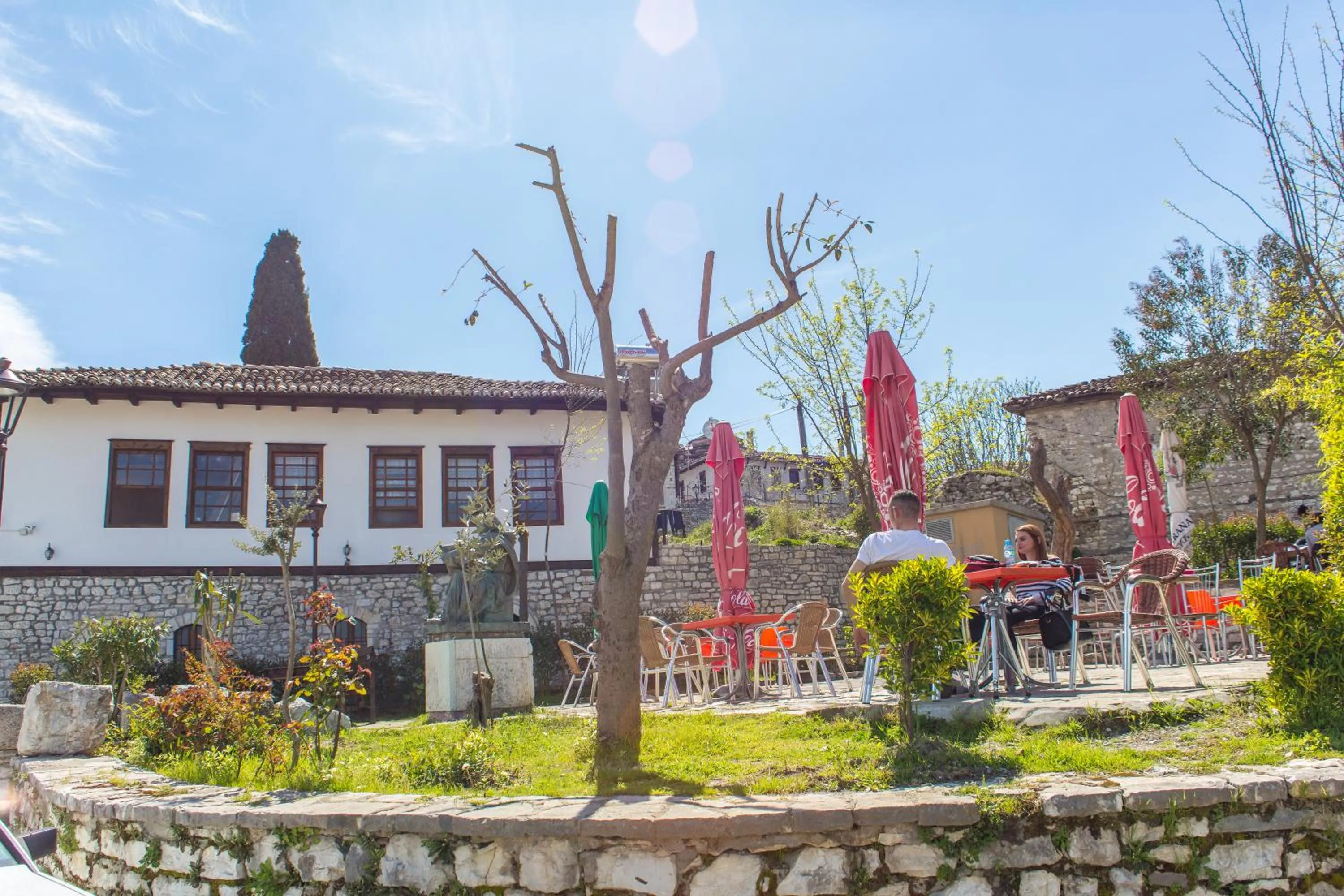 Facade/entrance in Hotel Kalaja