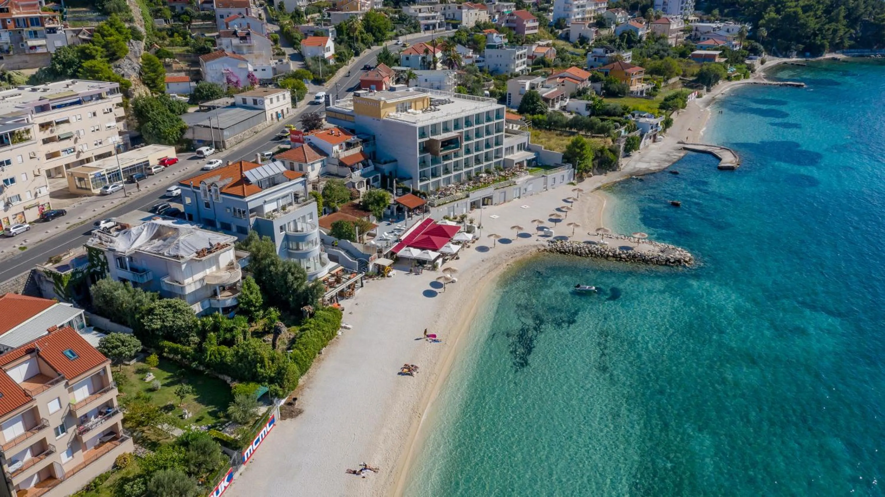 Day in Sunset Split Rooms