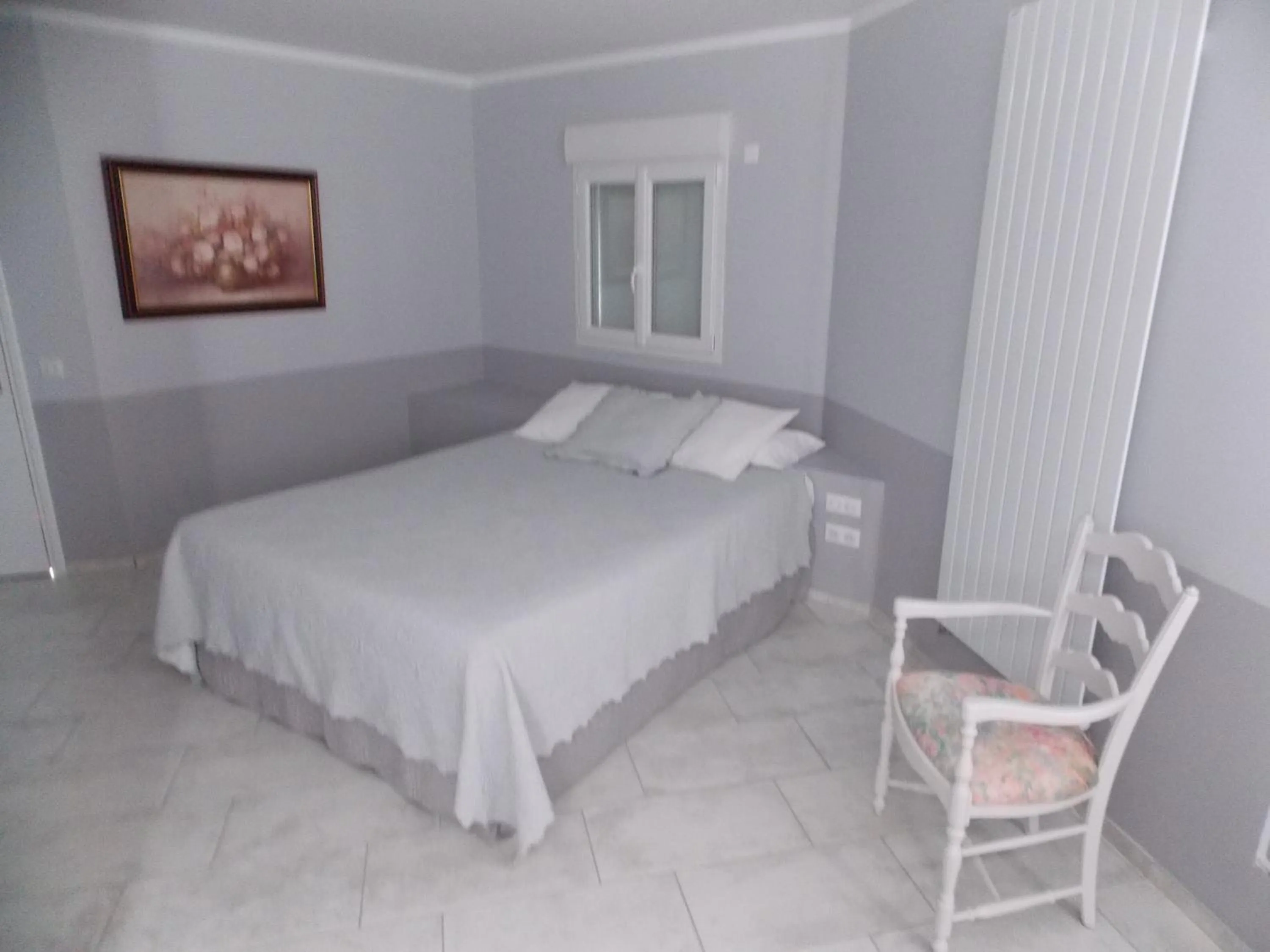 Photo of the whole room, Bed in Au Relais Provencal