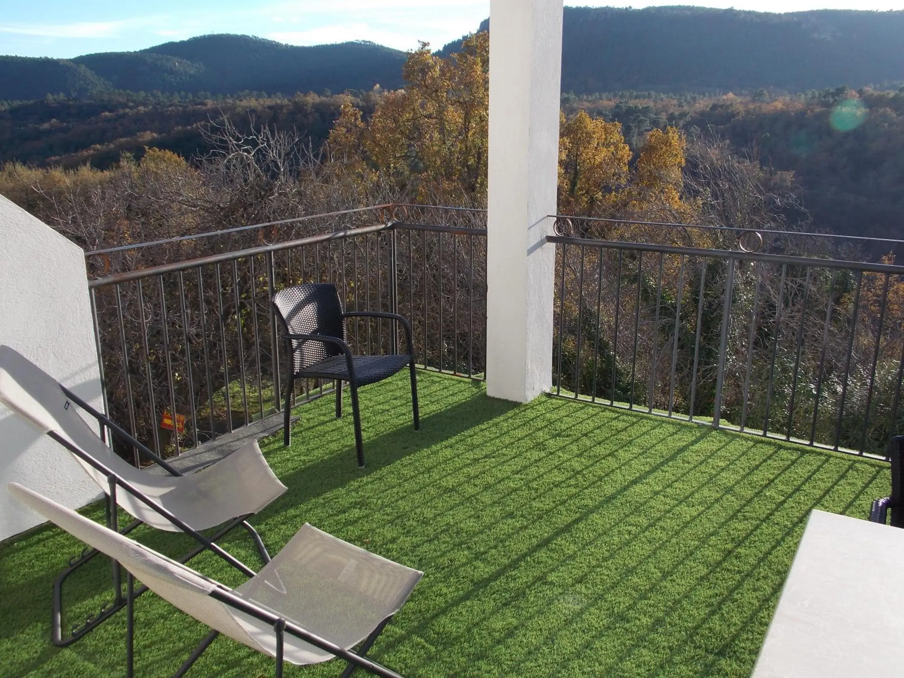 King Room - Disability Access in Au Relais Provencal King Room - Disability Access in Au Relais Provencal