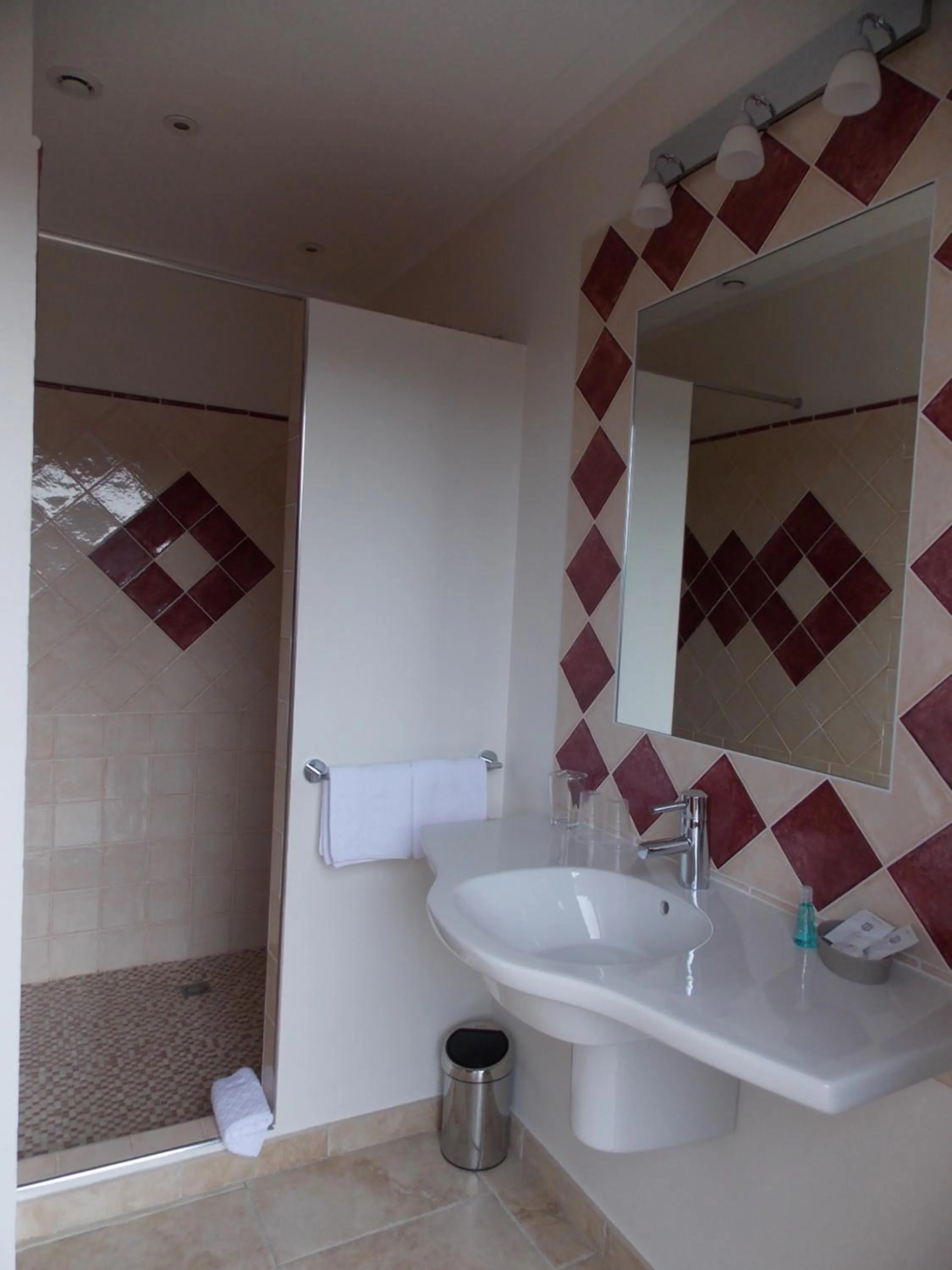 Bathroom in Au Relais Provencal