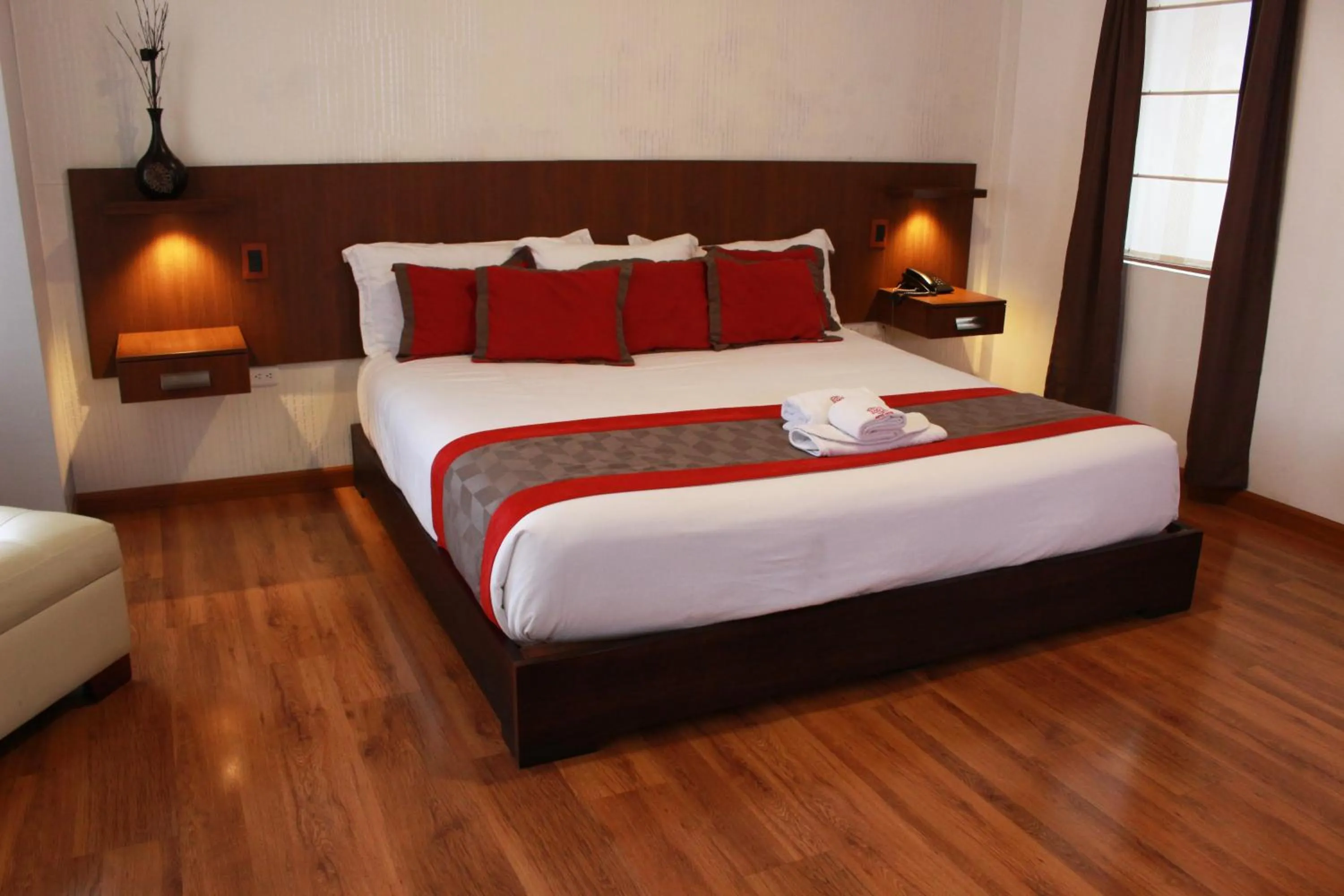 Bed in Hotel Santiago de Compostella Suites