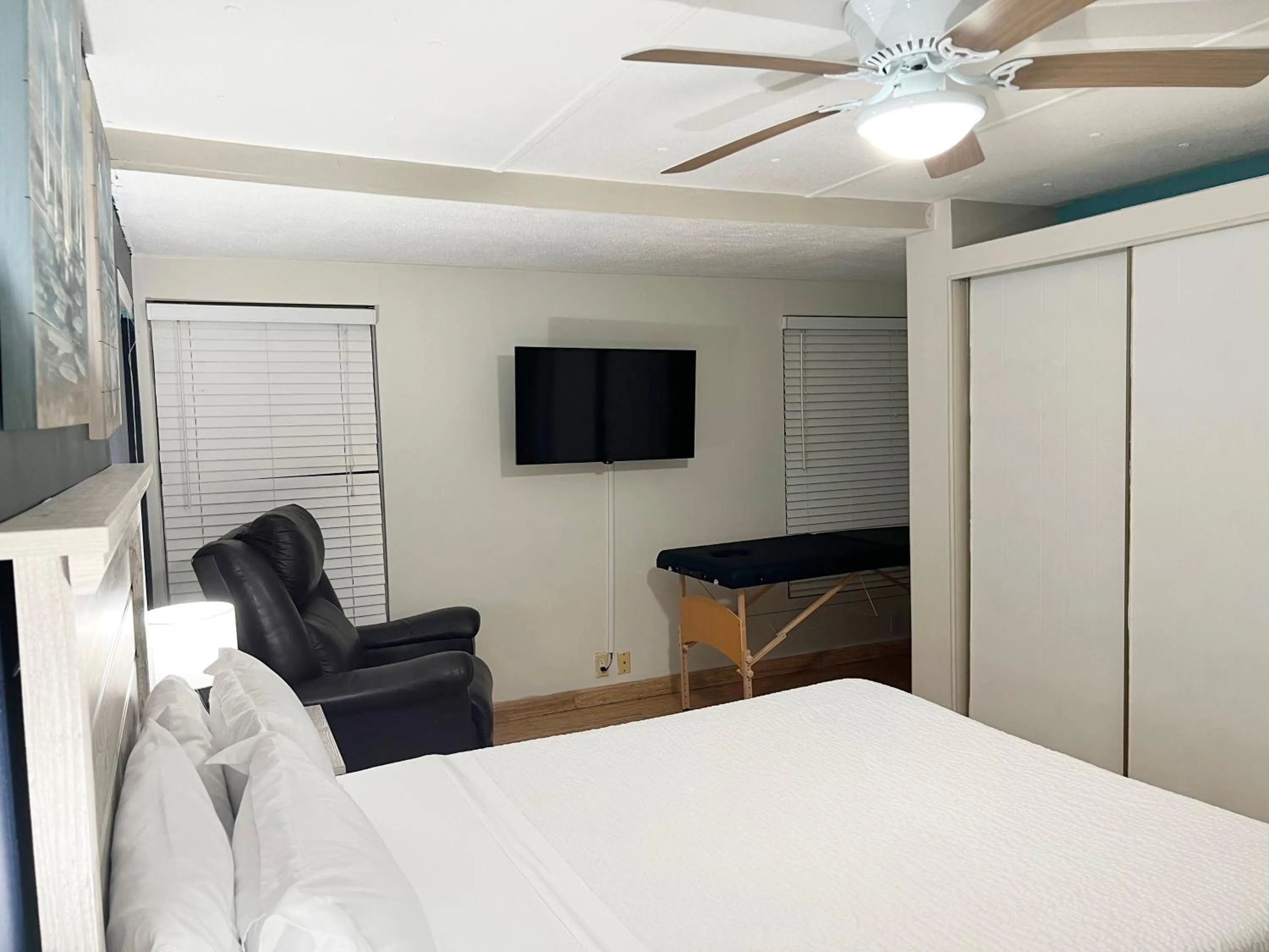 TV and multimedia, Bed in Harmonious Suites