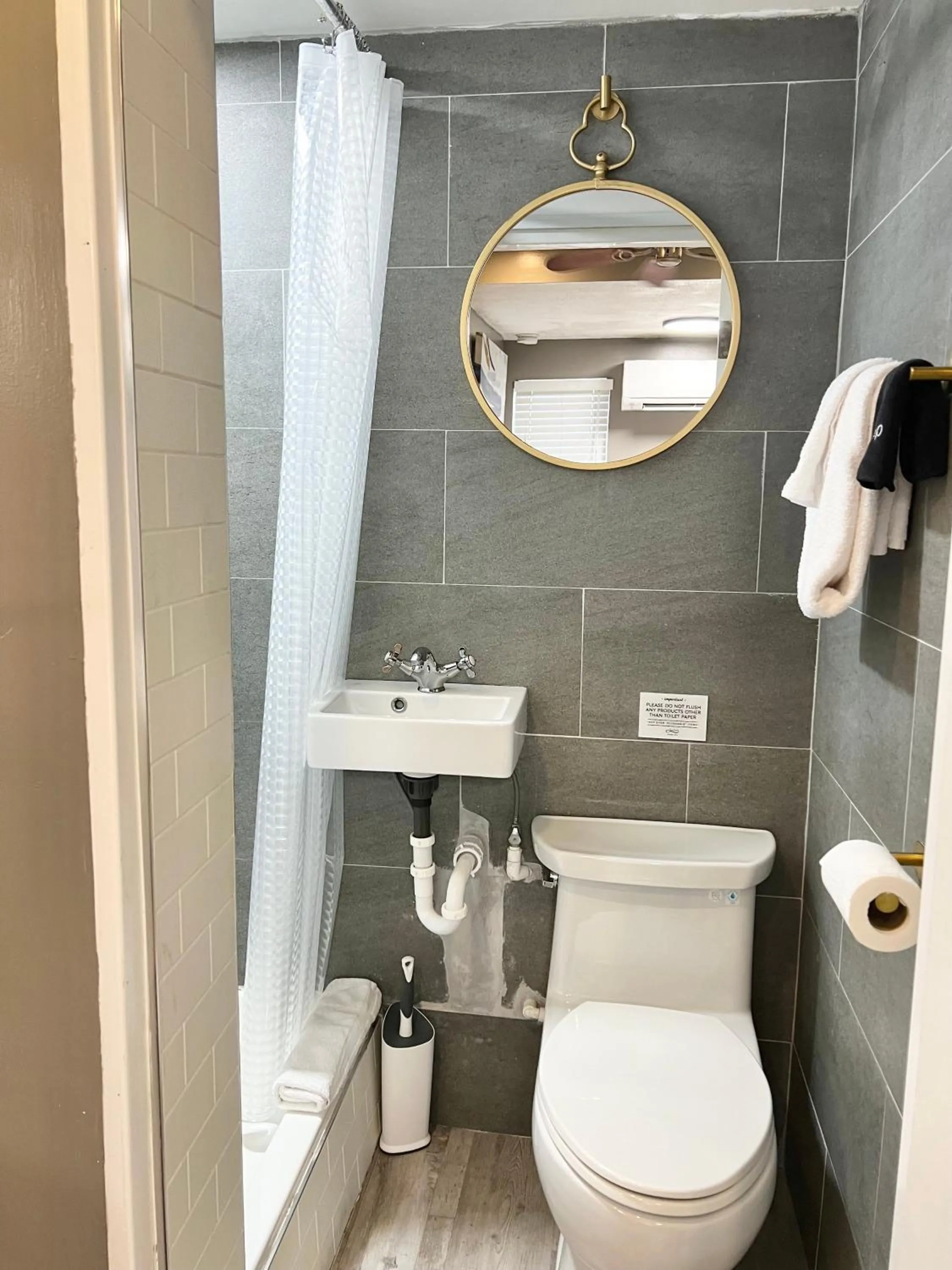 Shower in Harmonious Suites