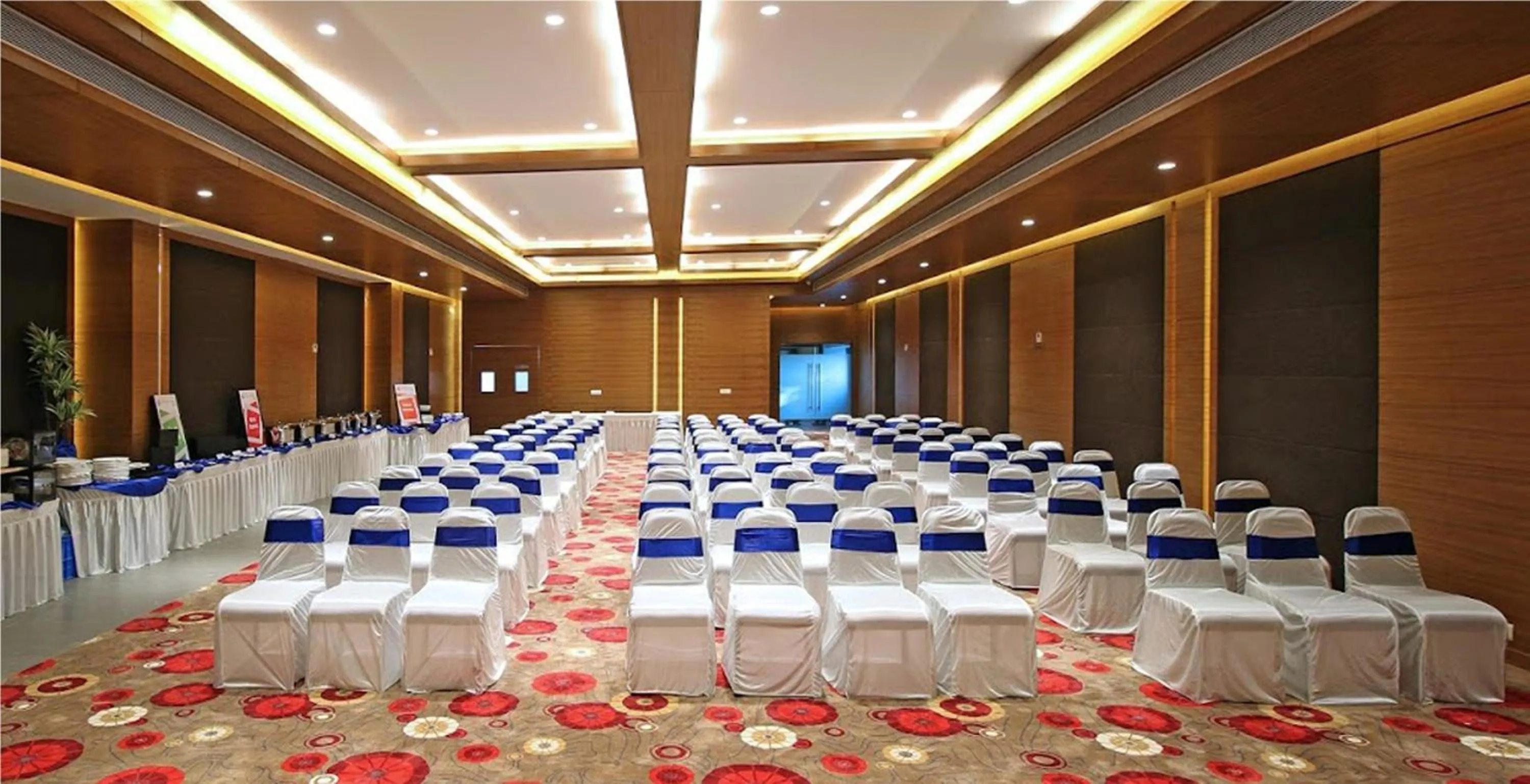 Banquet/Function facilities in Hotel German Palace Near to Airport