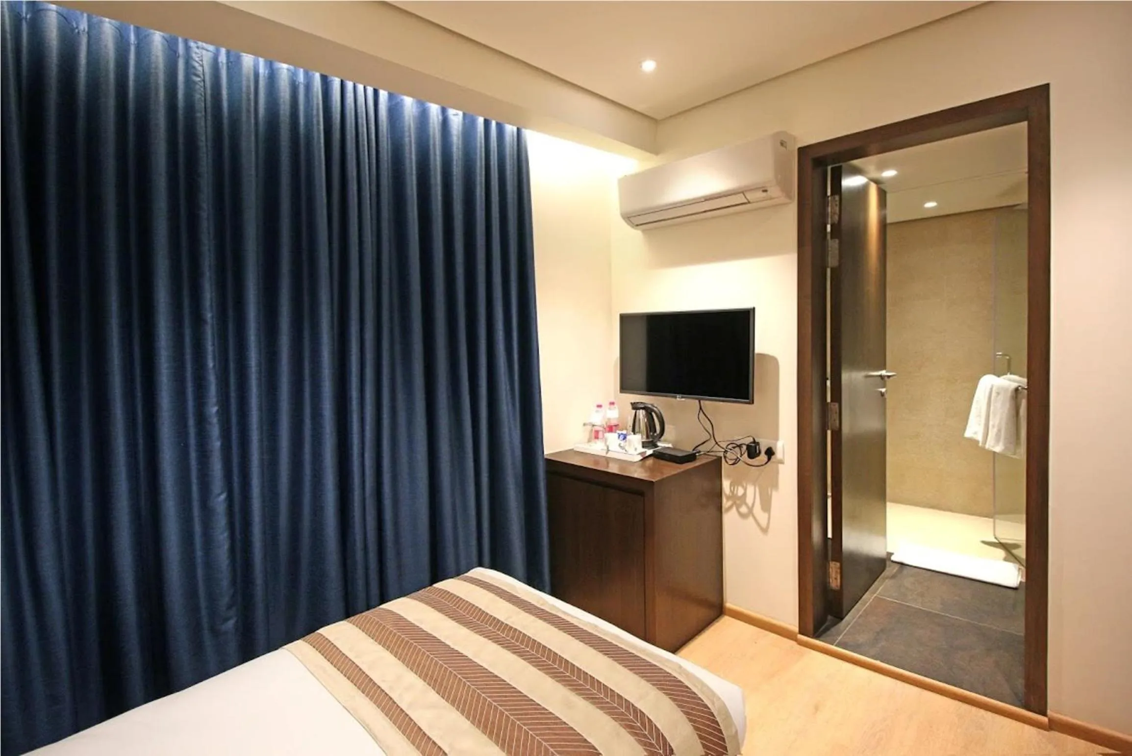 Seating area, Bed in Hotel German Palace Near to Airport