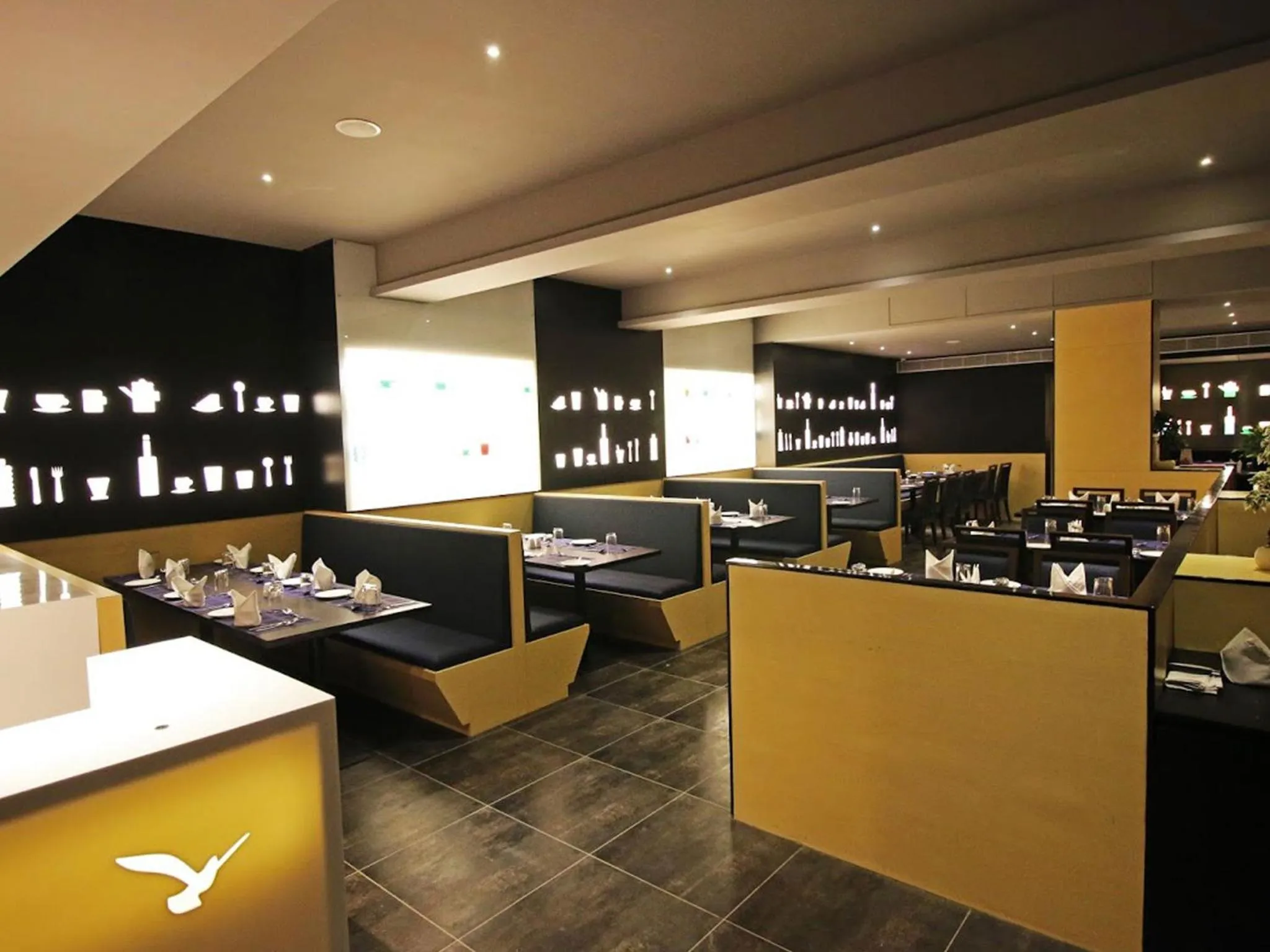 Meals in Hotel German Palace Near to Airport