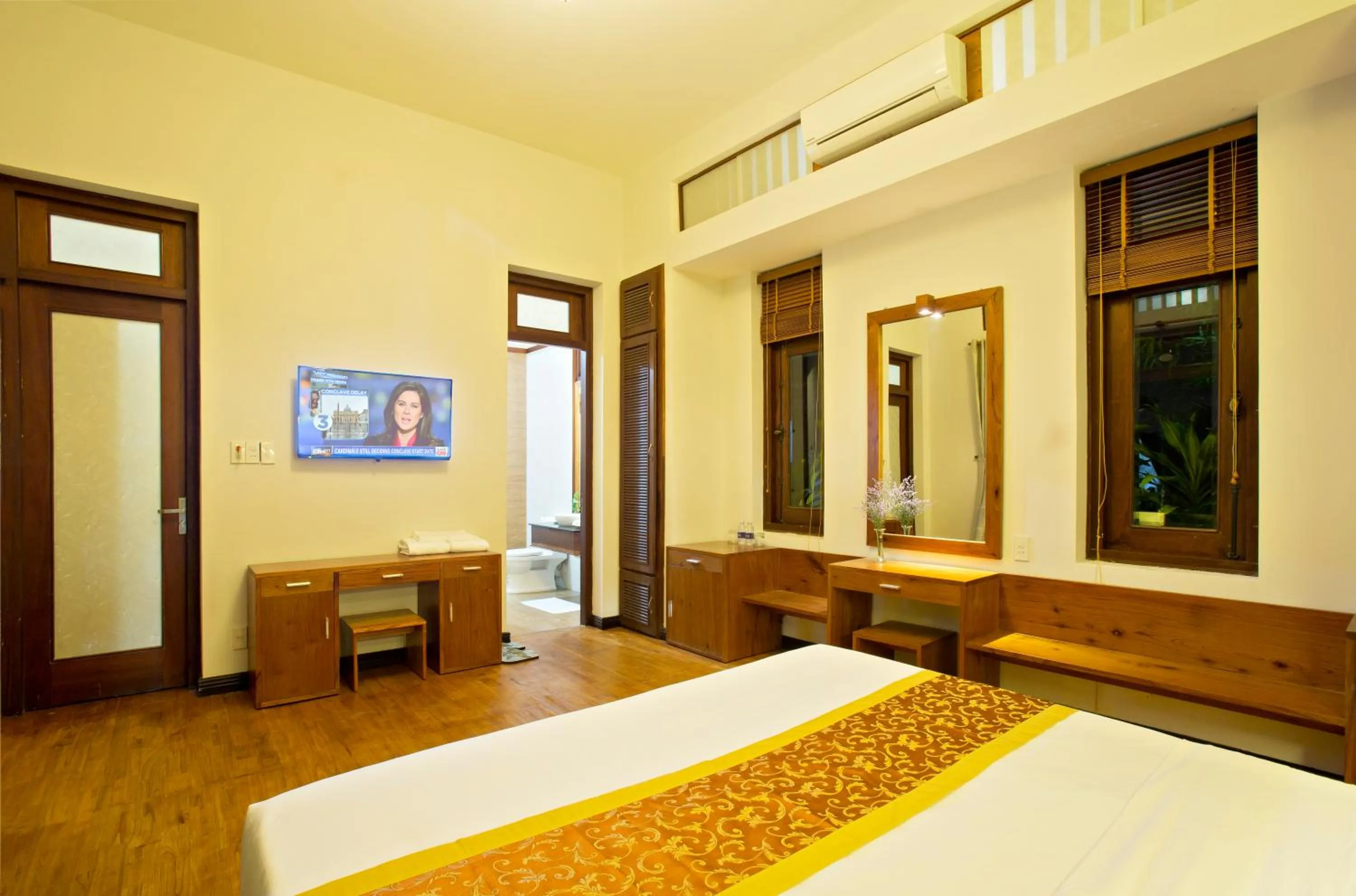 Bed in Hanging Garden Hoi An