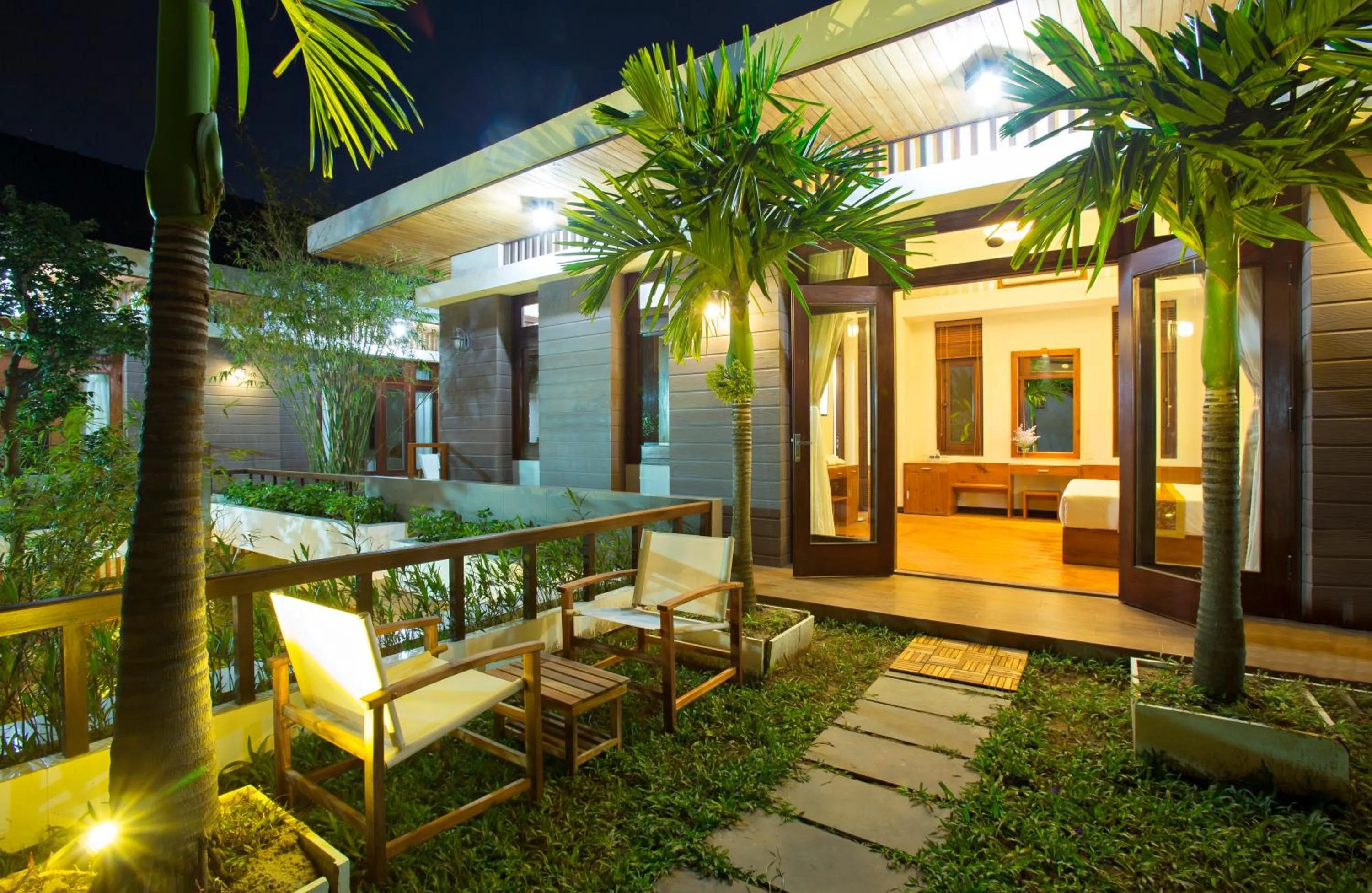 Autumn in Hanging Garden Hoi An