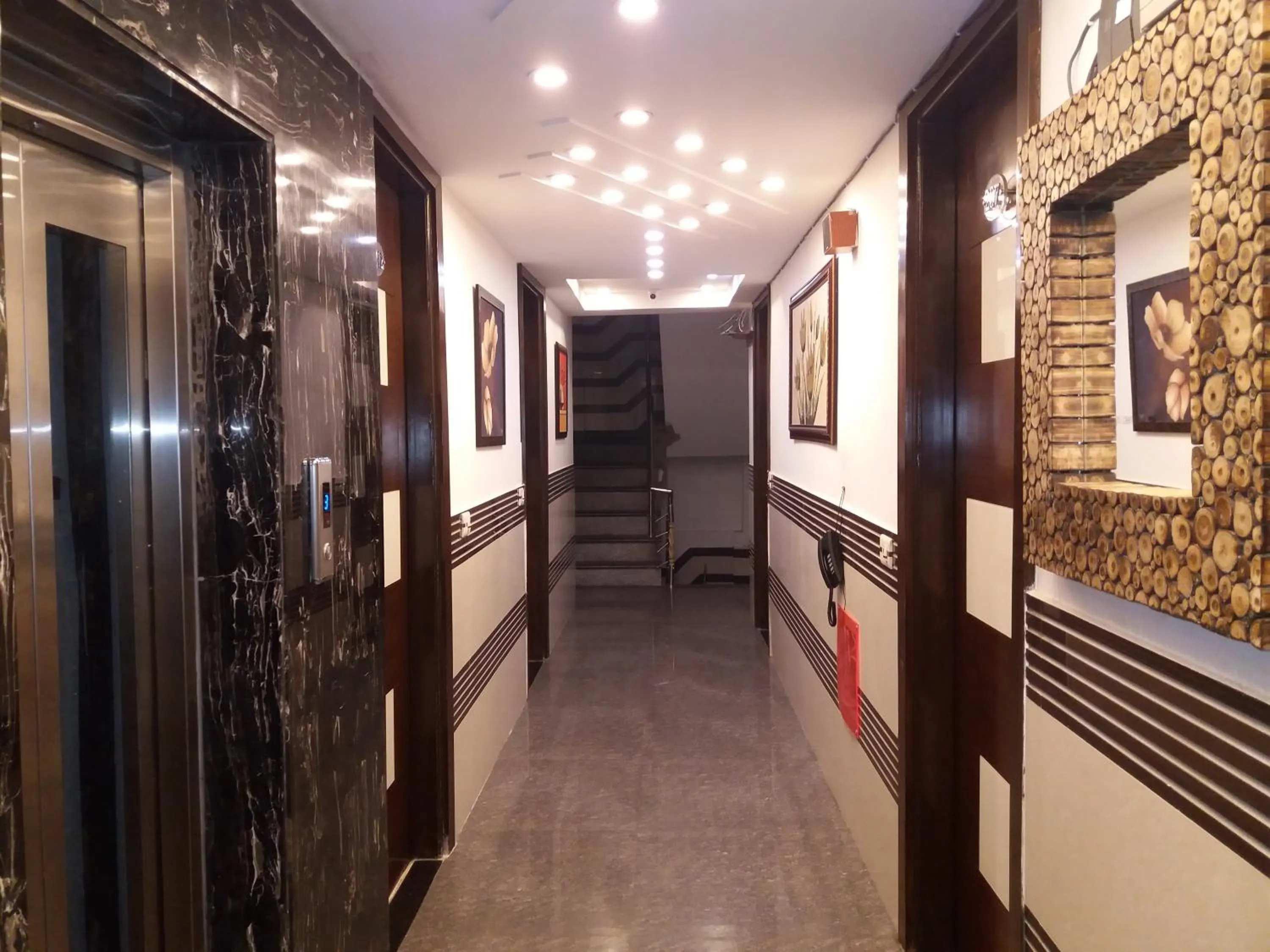 Lobby or reception in NEW RANOVATED Hotel Station View Opposite New Delhi Railway