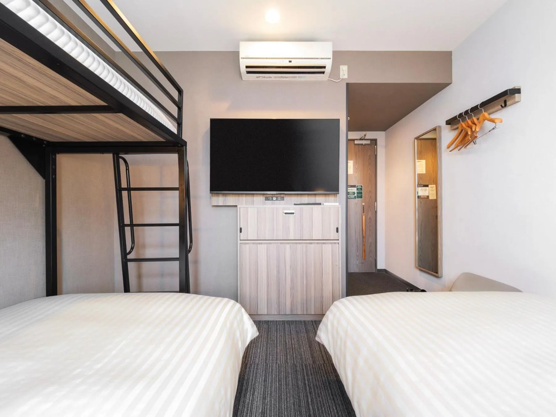 Bed in Super Hotel Yokohama Kannai