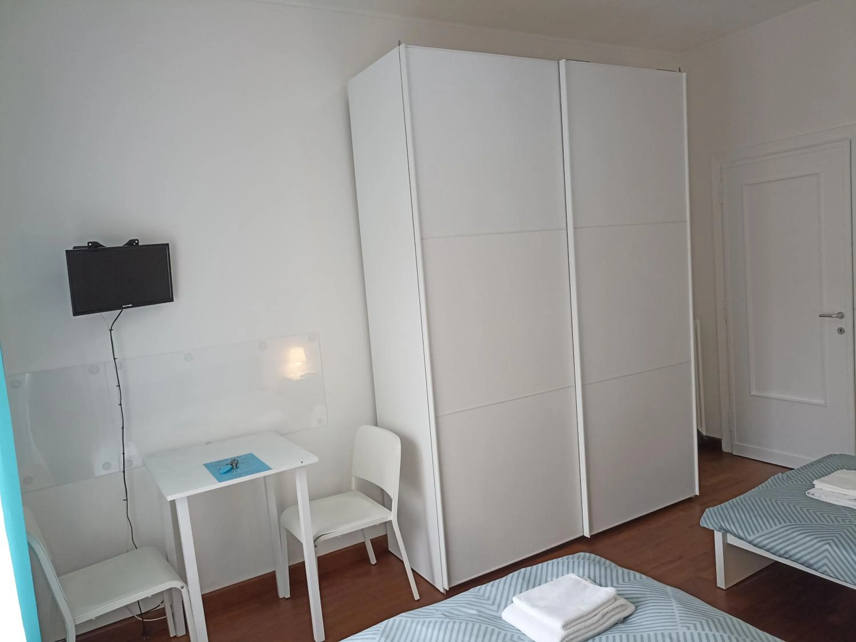 Bedroom, Bed in MC Guest House