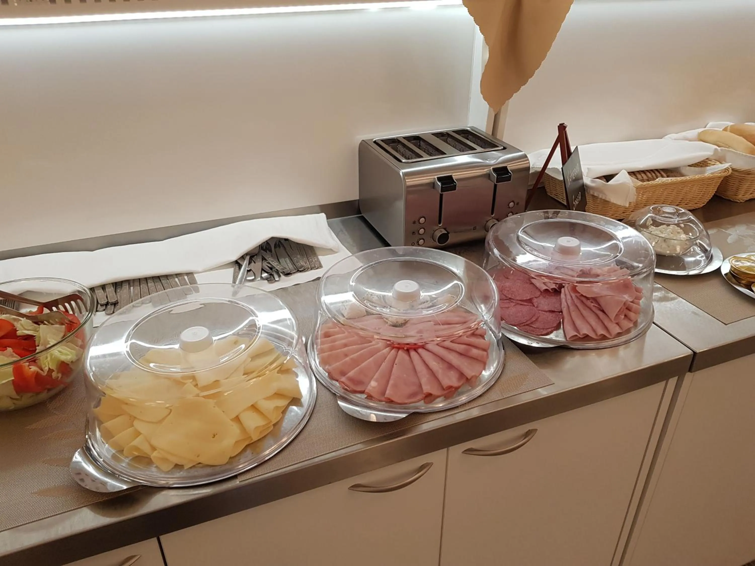 Food in Centrum Salvator