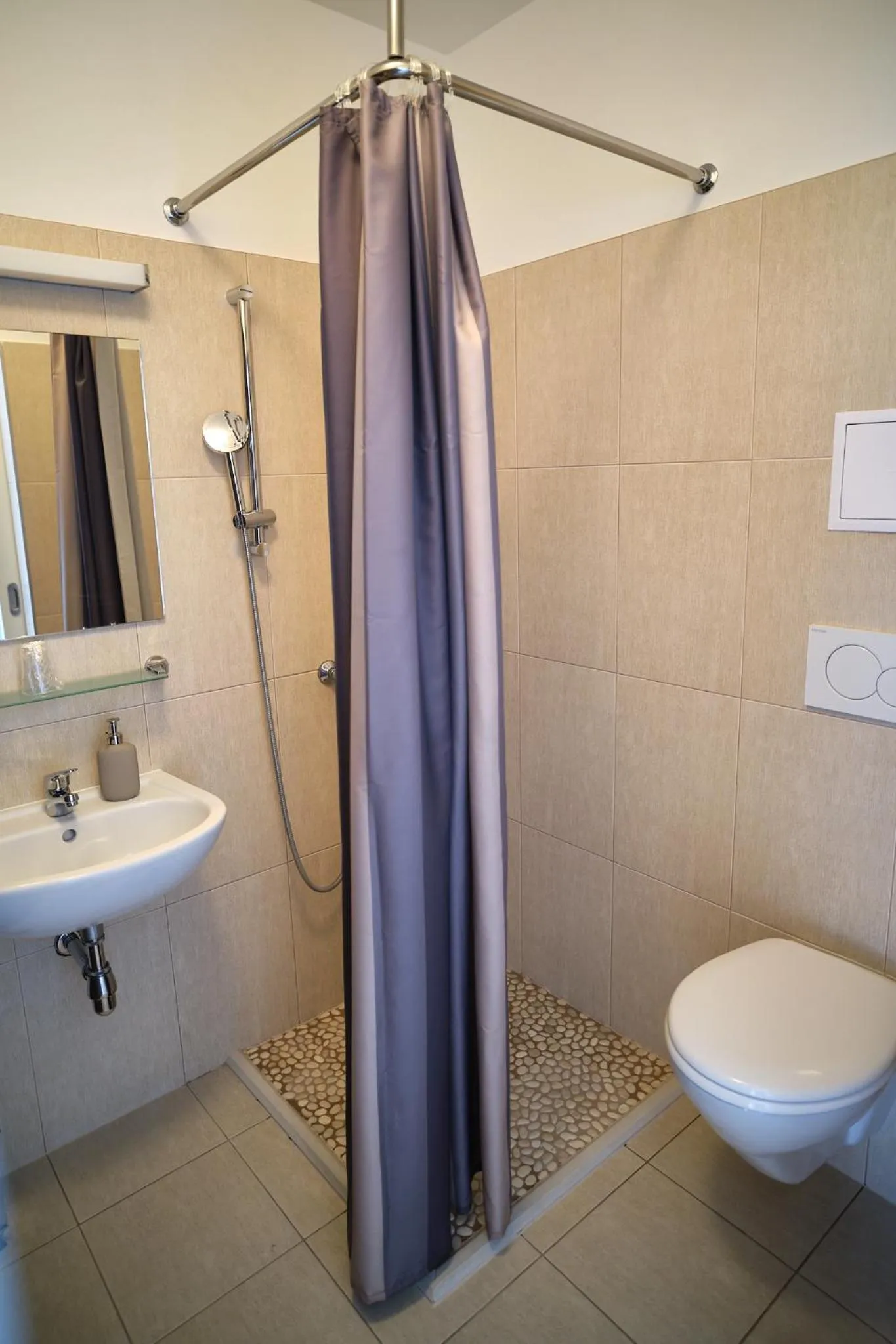 Shower in Centrum Salvator