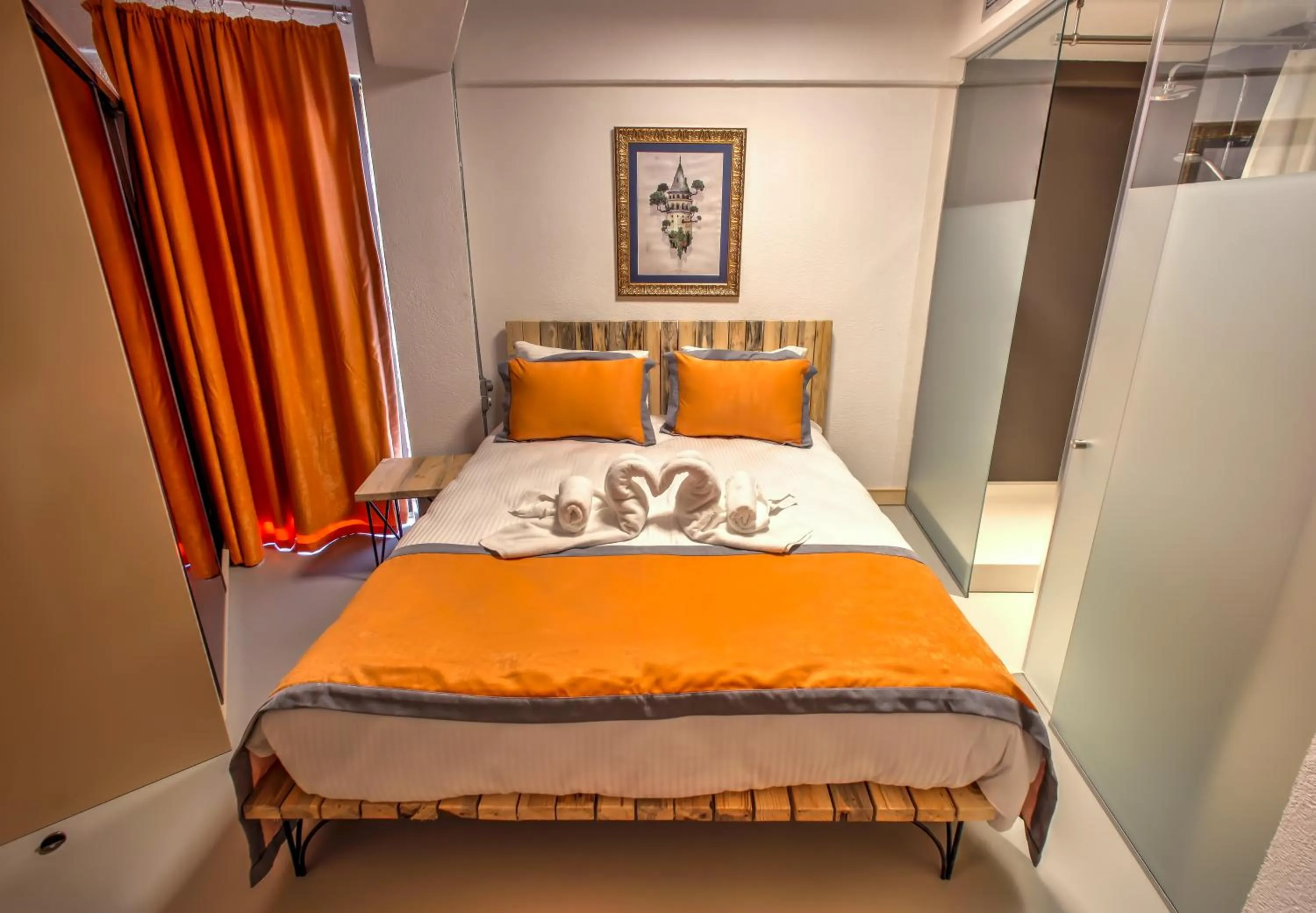 Photo of the whole room, Bed in Vavien Hotel