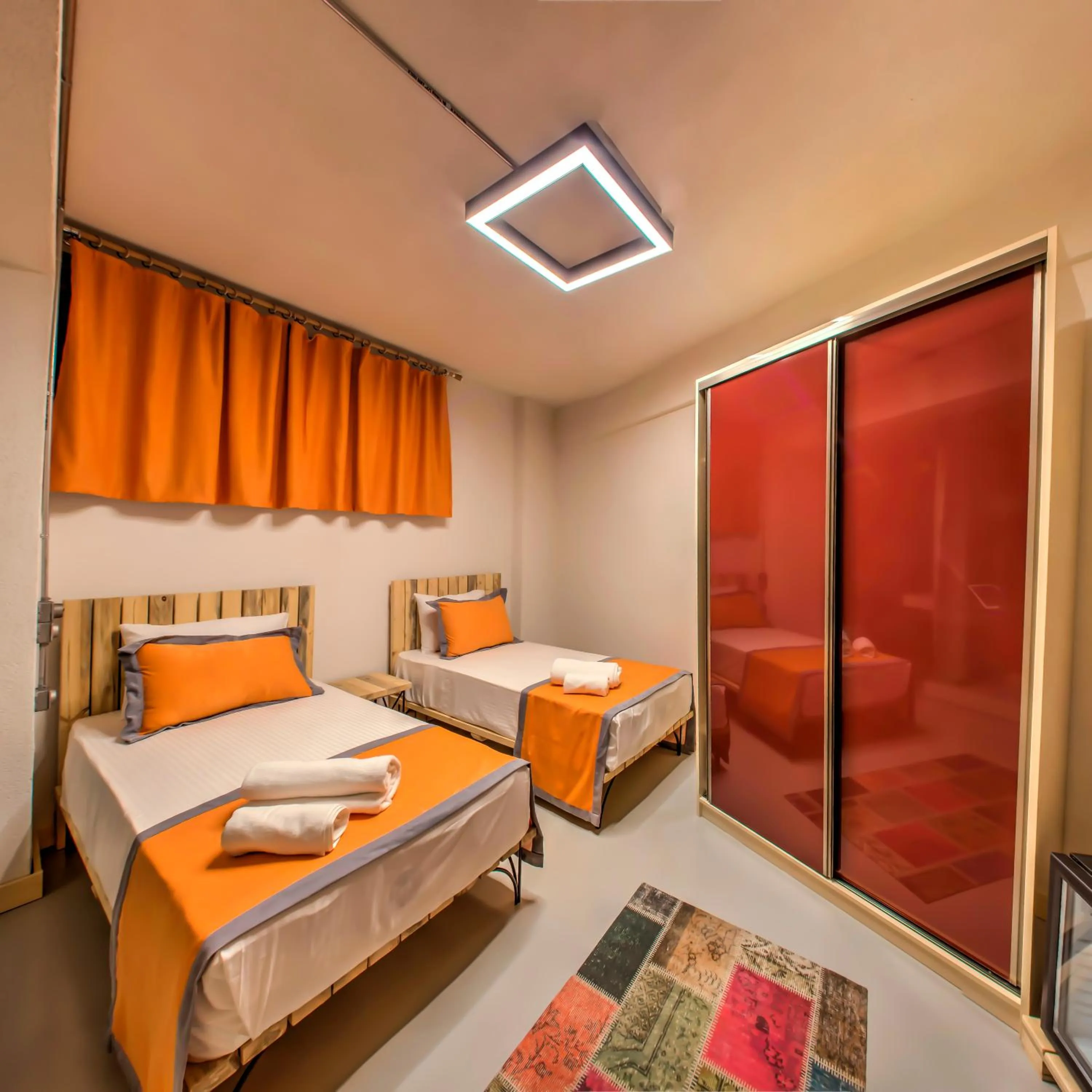 Photo of the whole room, Bed in Vavien Hotel