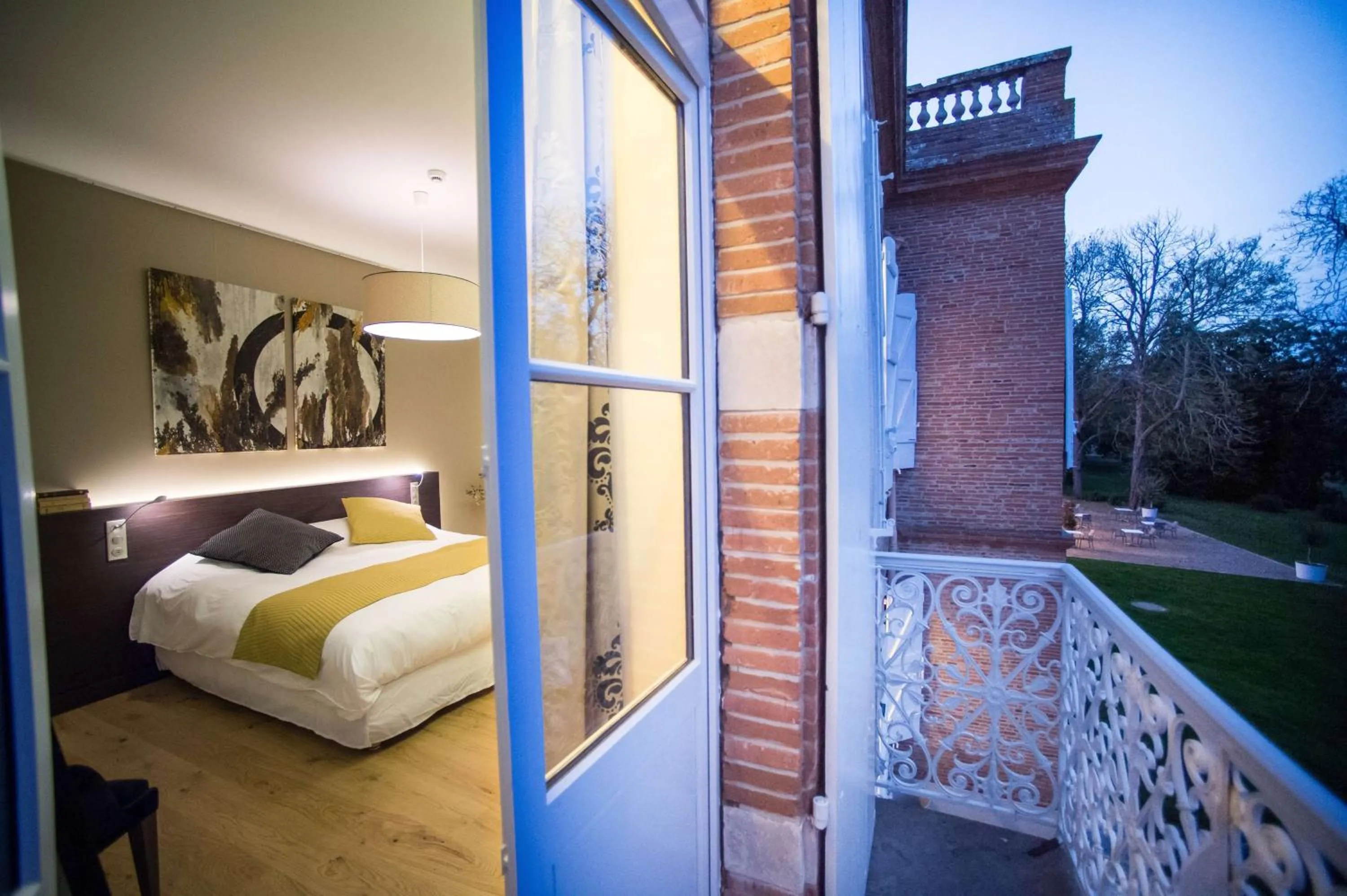 Photo of the whole room, Bed in Best Western Premier Le Domaine de Montjoie