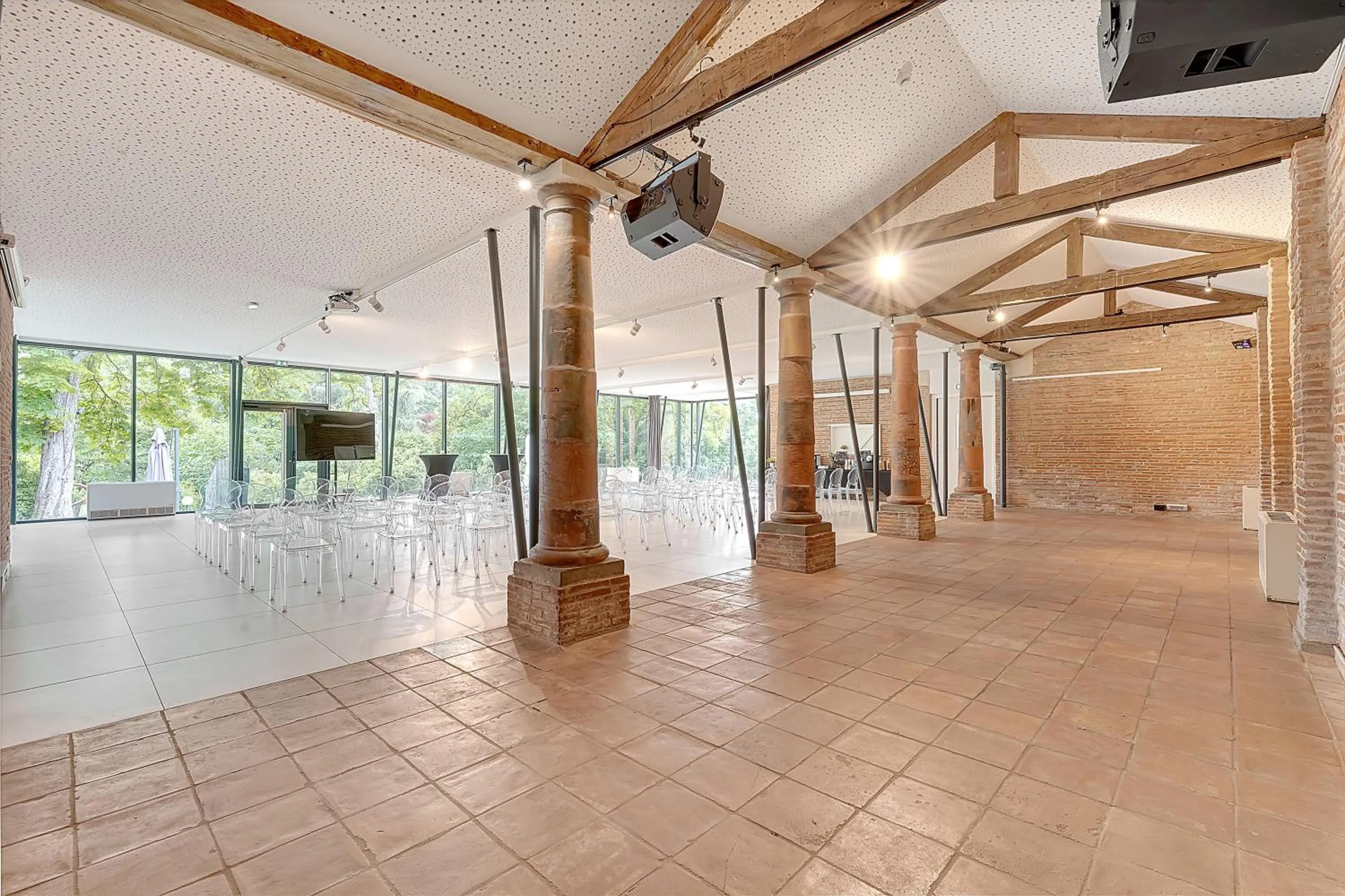 wedding in Best Western Premier Le Domaine de Montjoie