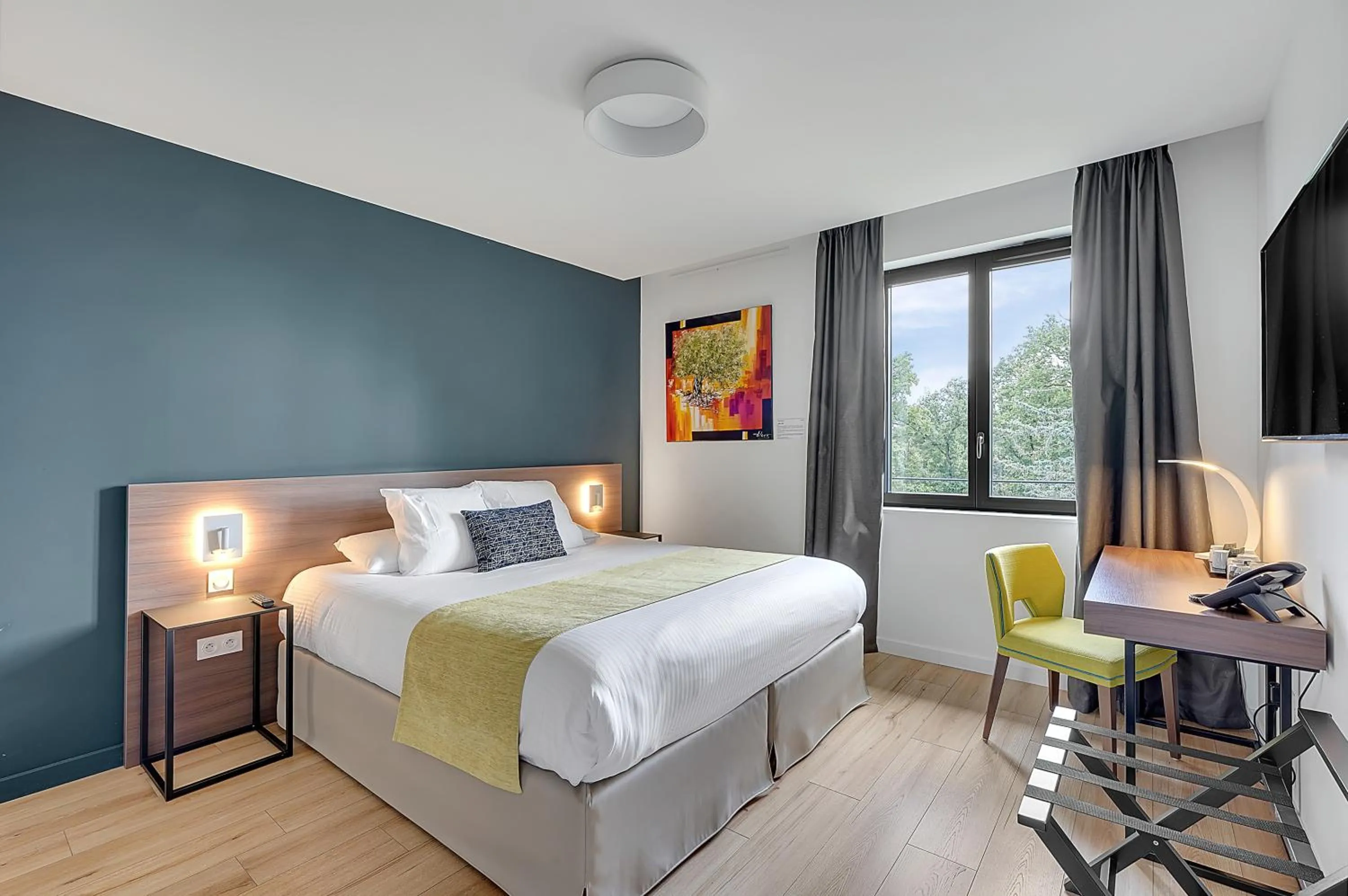 Bedroom, Bed in Best Western Premier Le Domaine de Montjoie