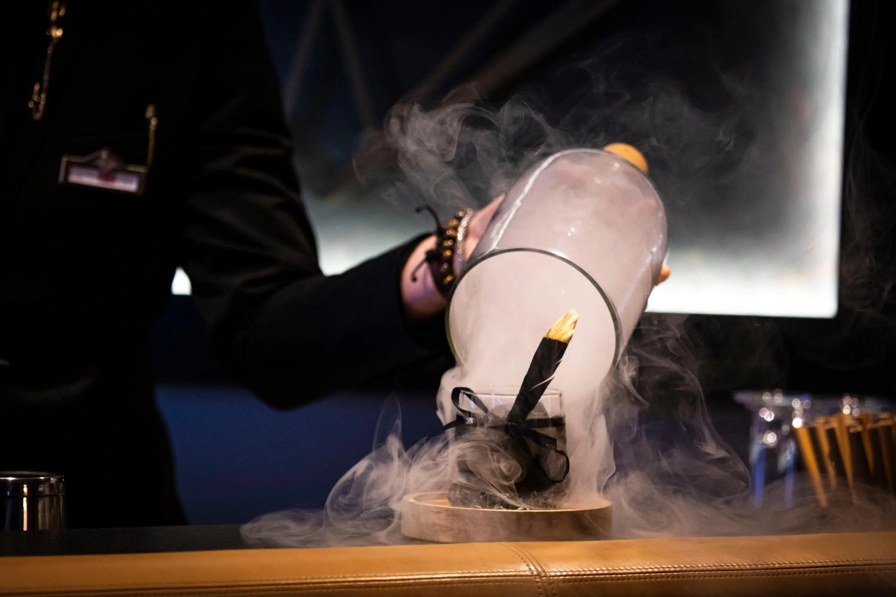 Lounge or bar in Hôtel Taj-I Mah by Les Etincelles