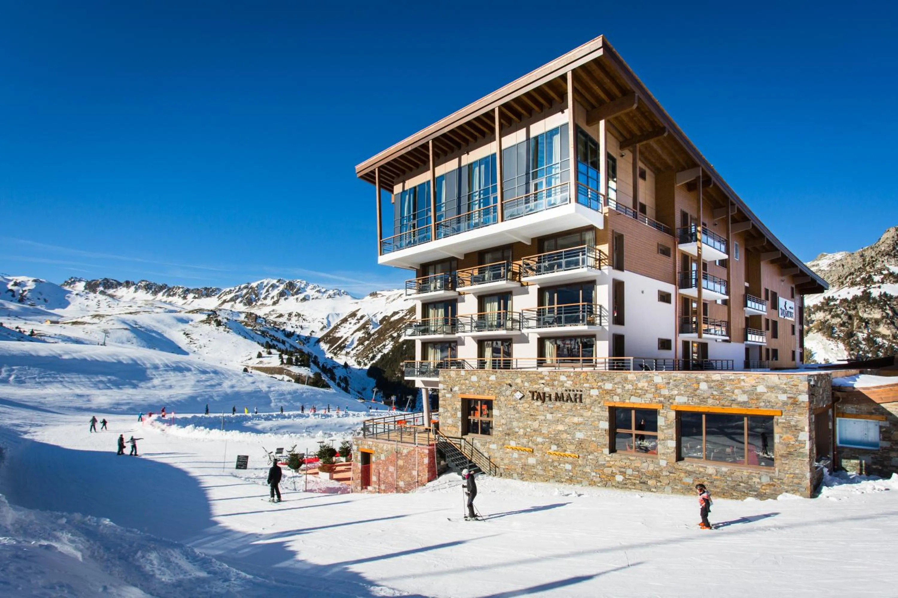 Property building in Hôtel Taj-I Mah by Les Etincelles