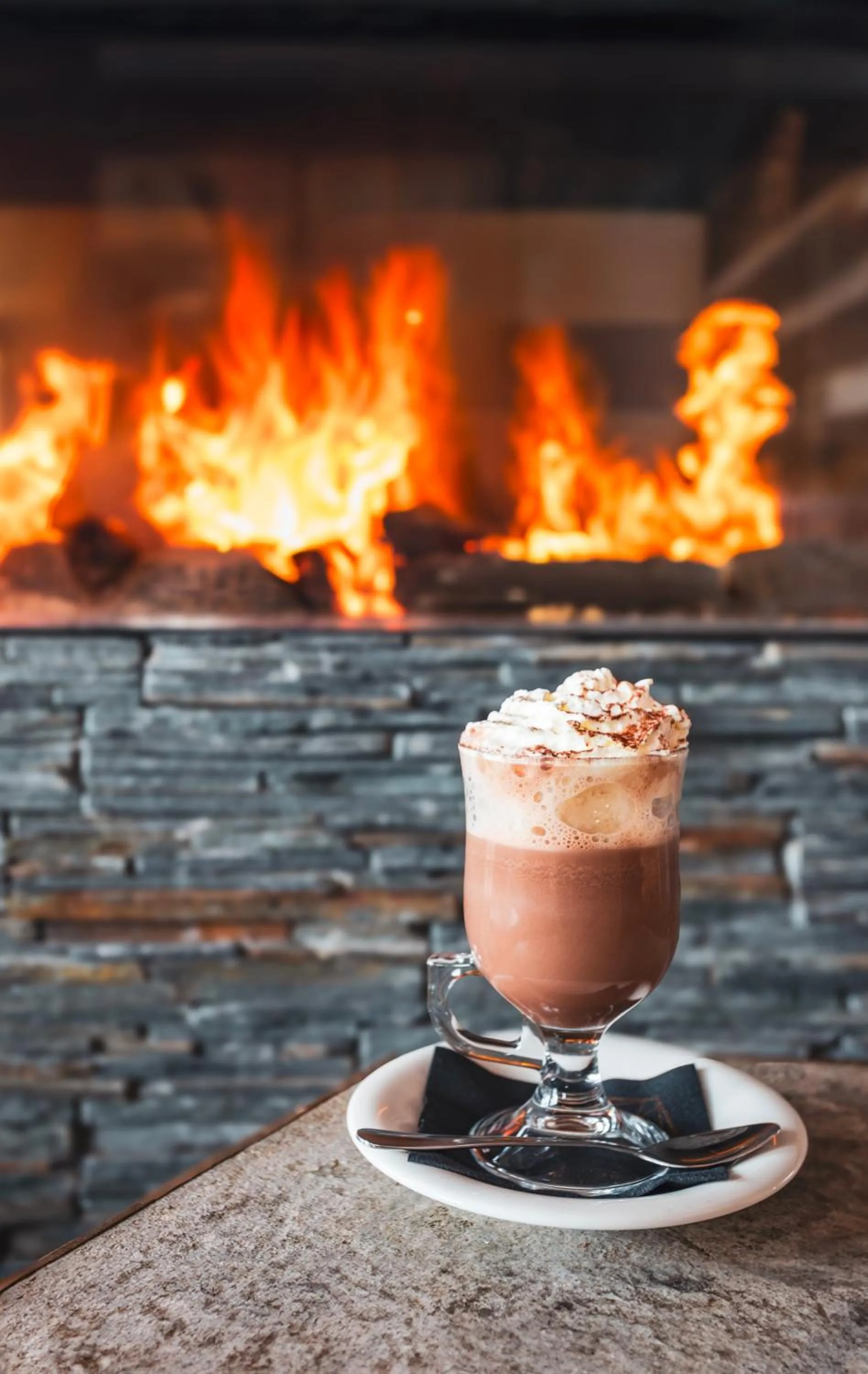 Lounge or bar in Hôtel Taj-I Mah by Les Etincelles