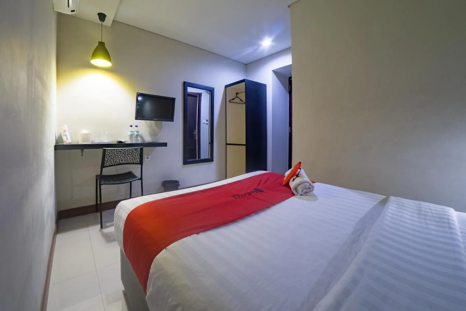 Bedroom, Bed in Budget Hotel Ambon