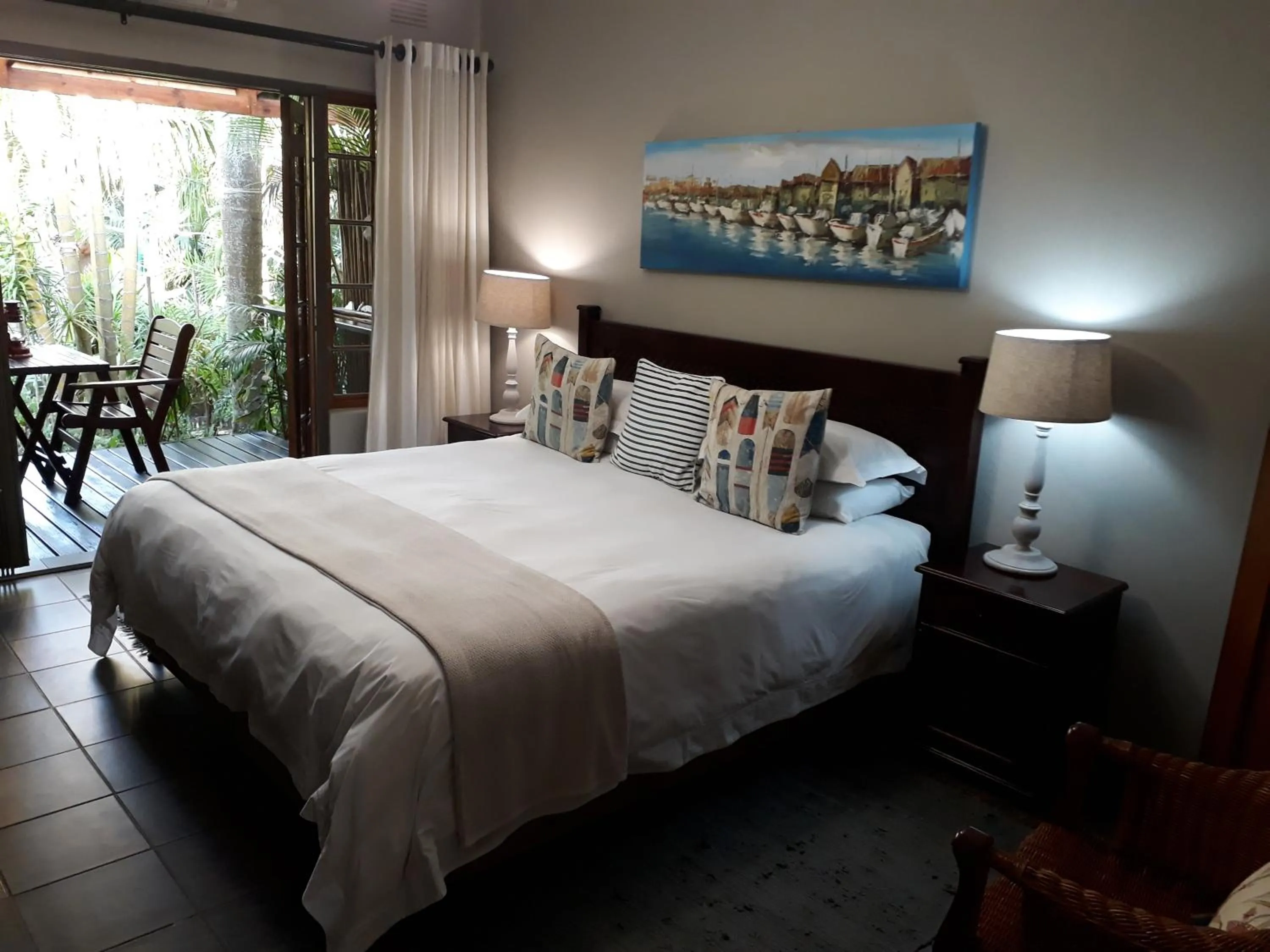 Patio, Bed in The Sandpiper