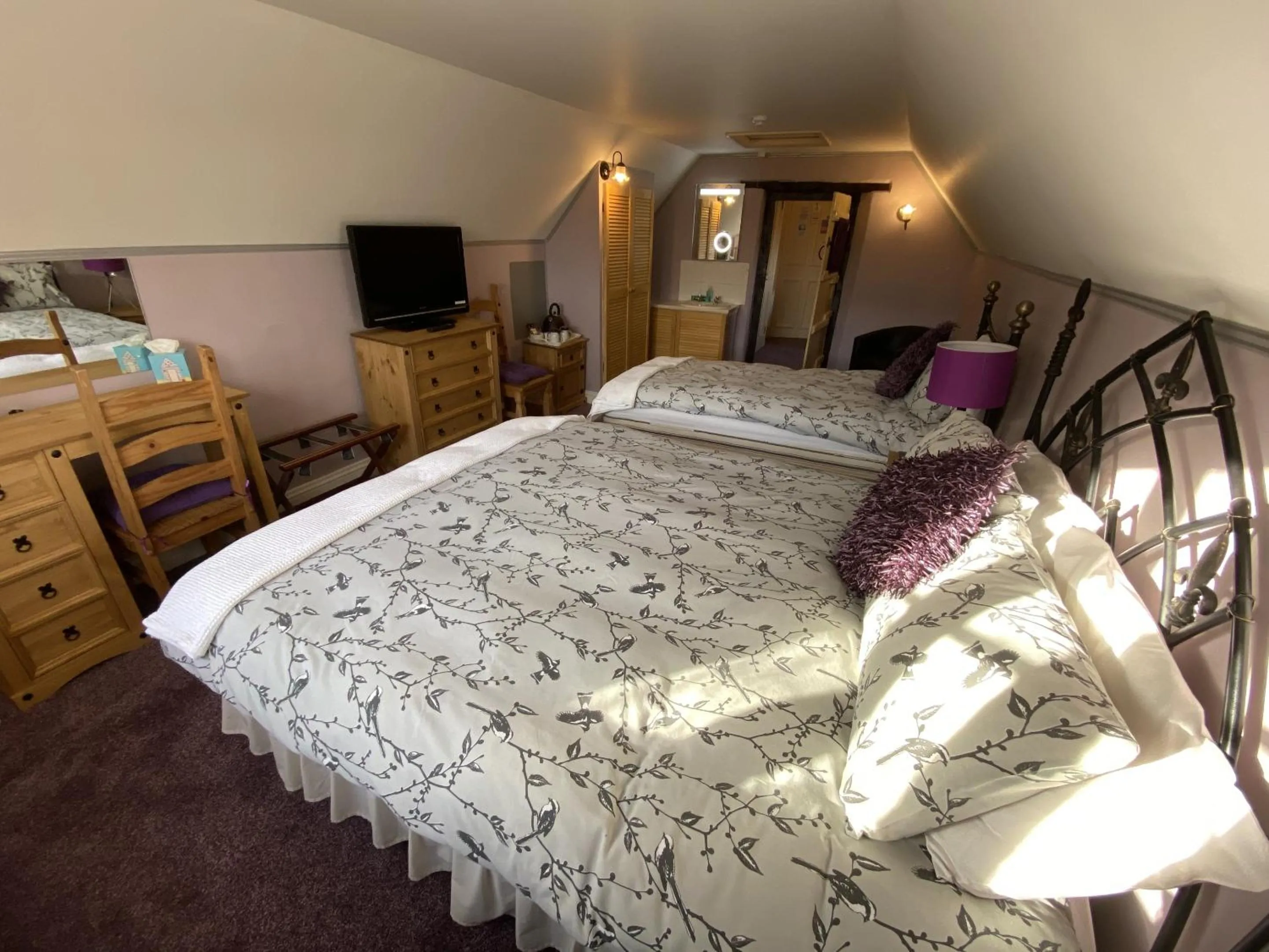 Bedroom, Bed in Yallands Farmhouse