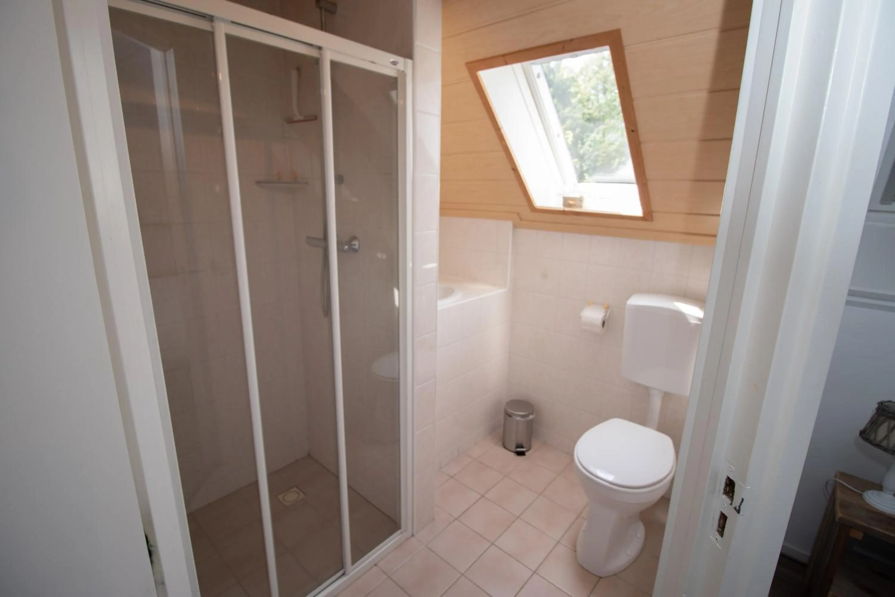 Shower in B&B Aangenaam - Olde Horst Diever